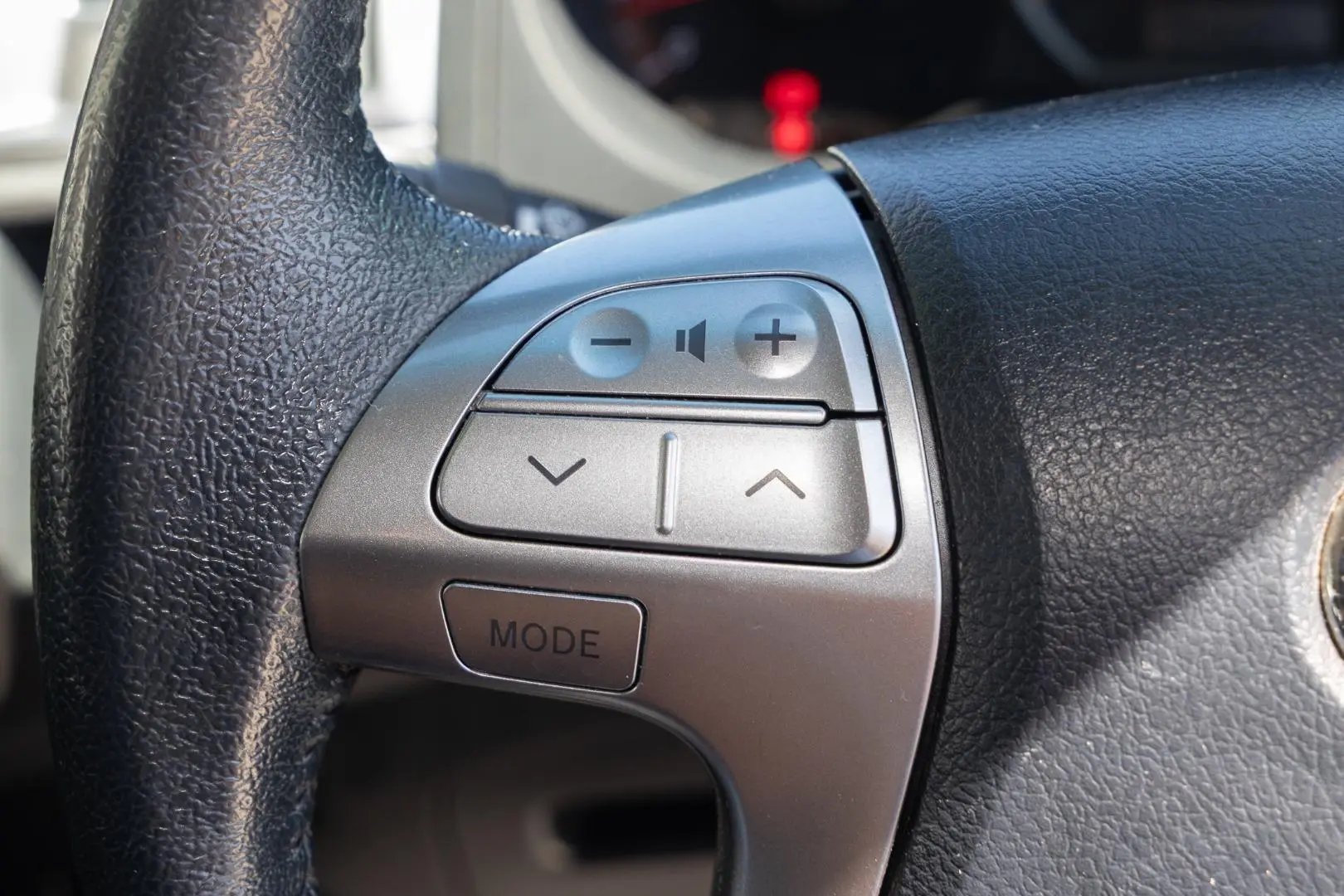 2014 Toyota Hilux Gallery Image 17
