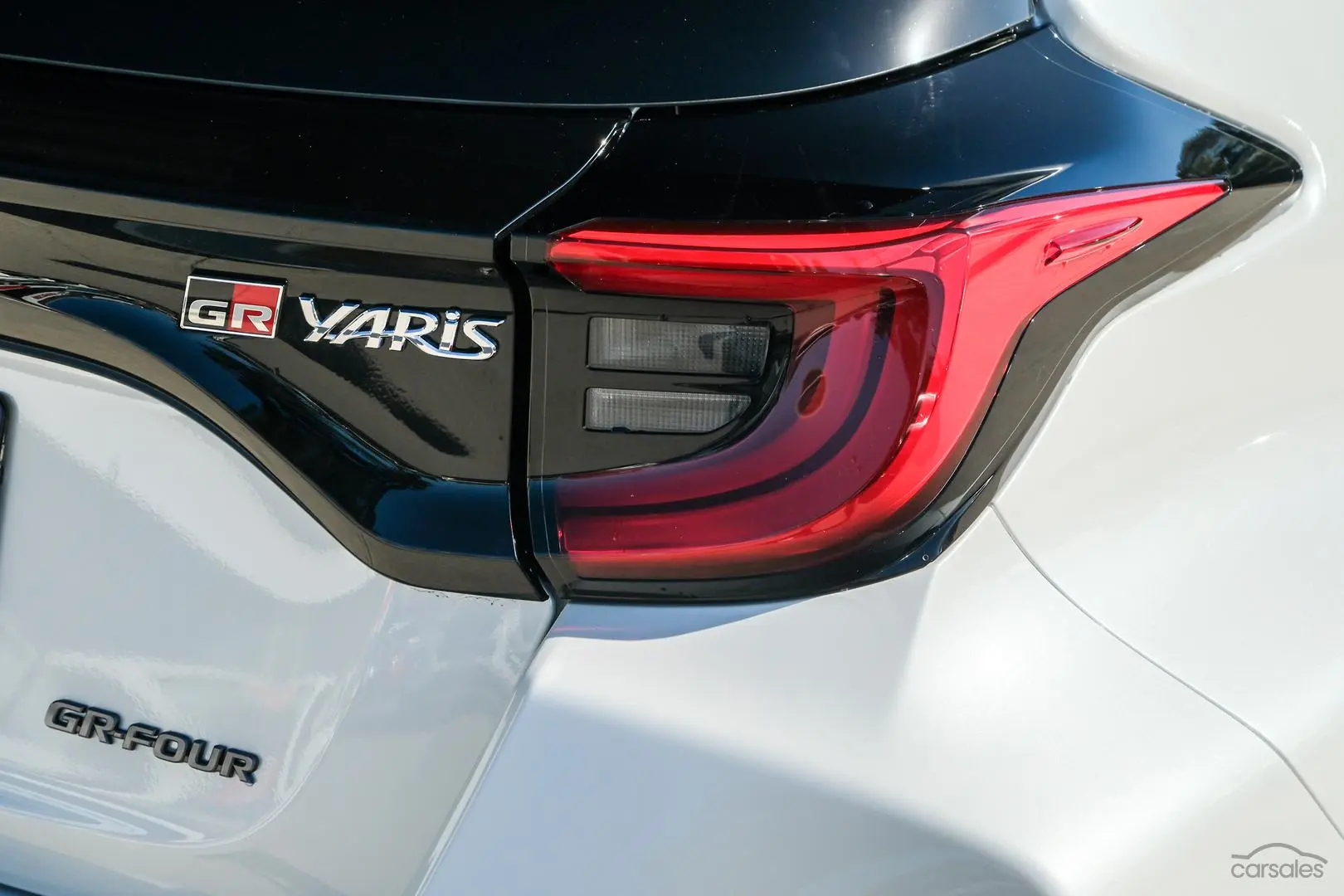2023 Toyota Yaris Image 19