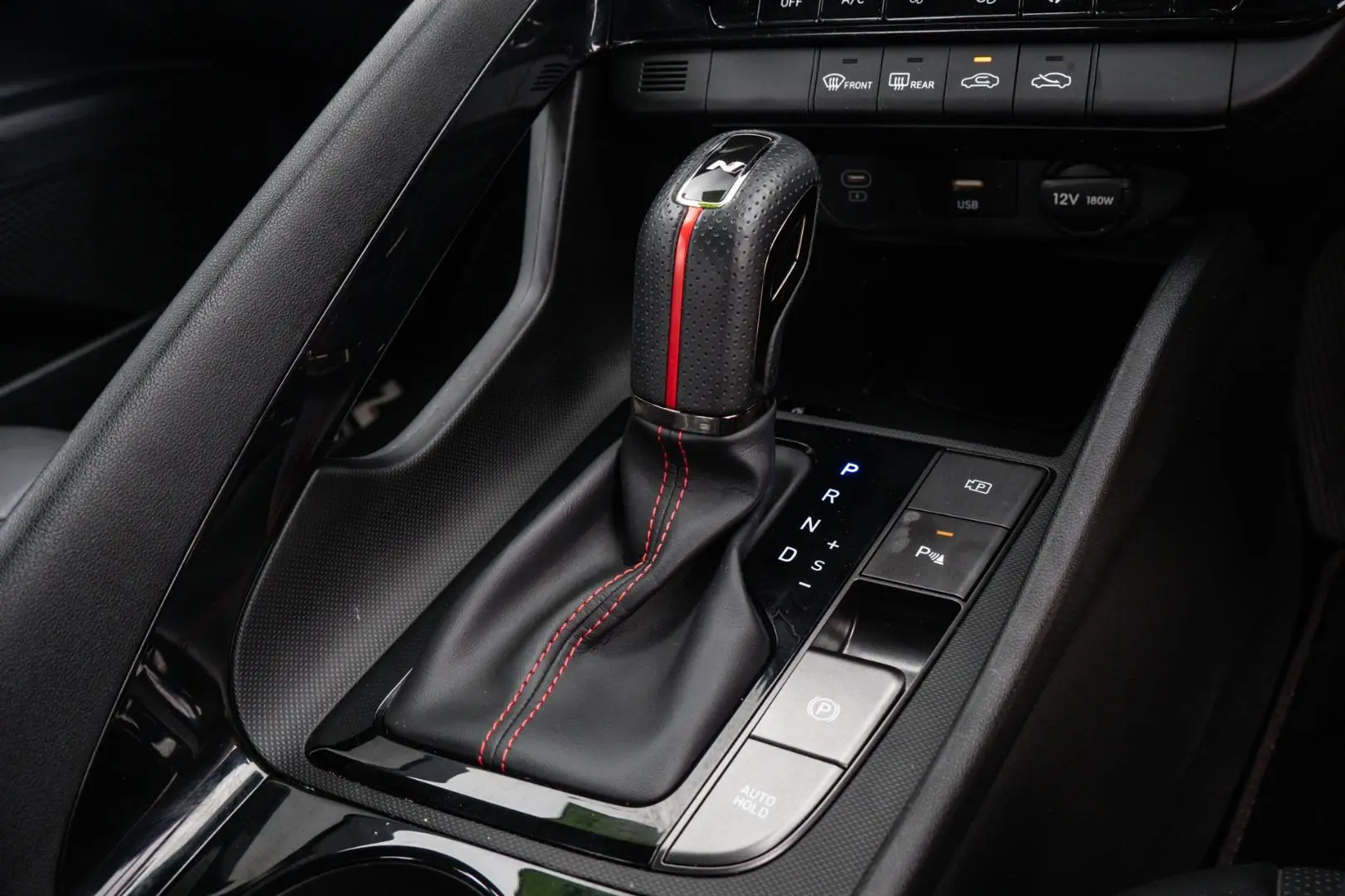 2024 Hyundai i30 Gallery Image 14