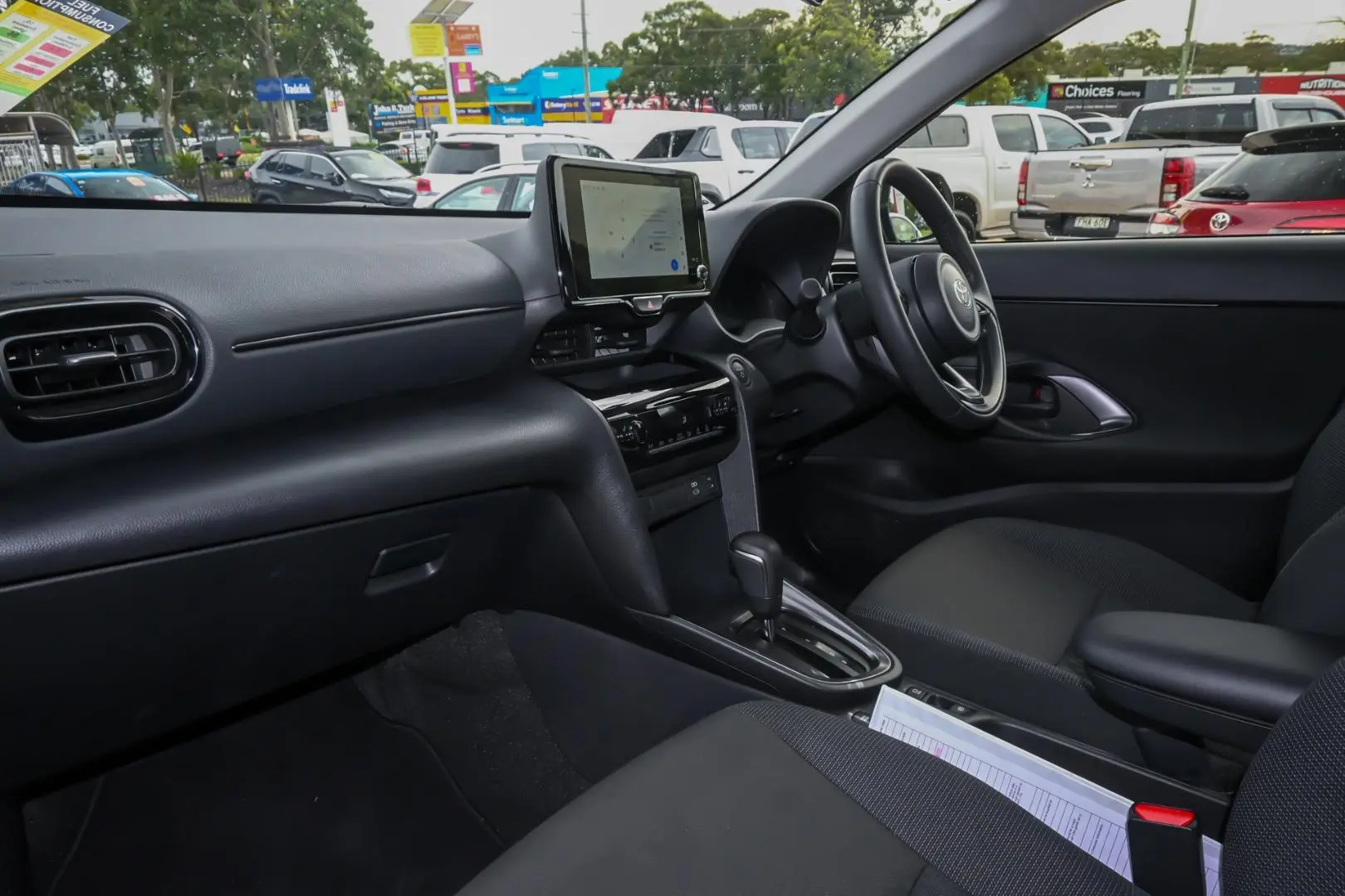 2025 Toyota Yaris Cross Gallery Image 8