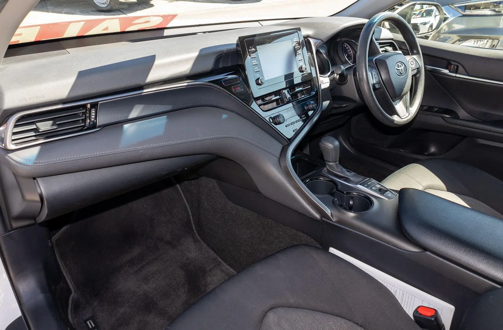 2022 Toyota Camry Gallery Image 8