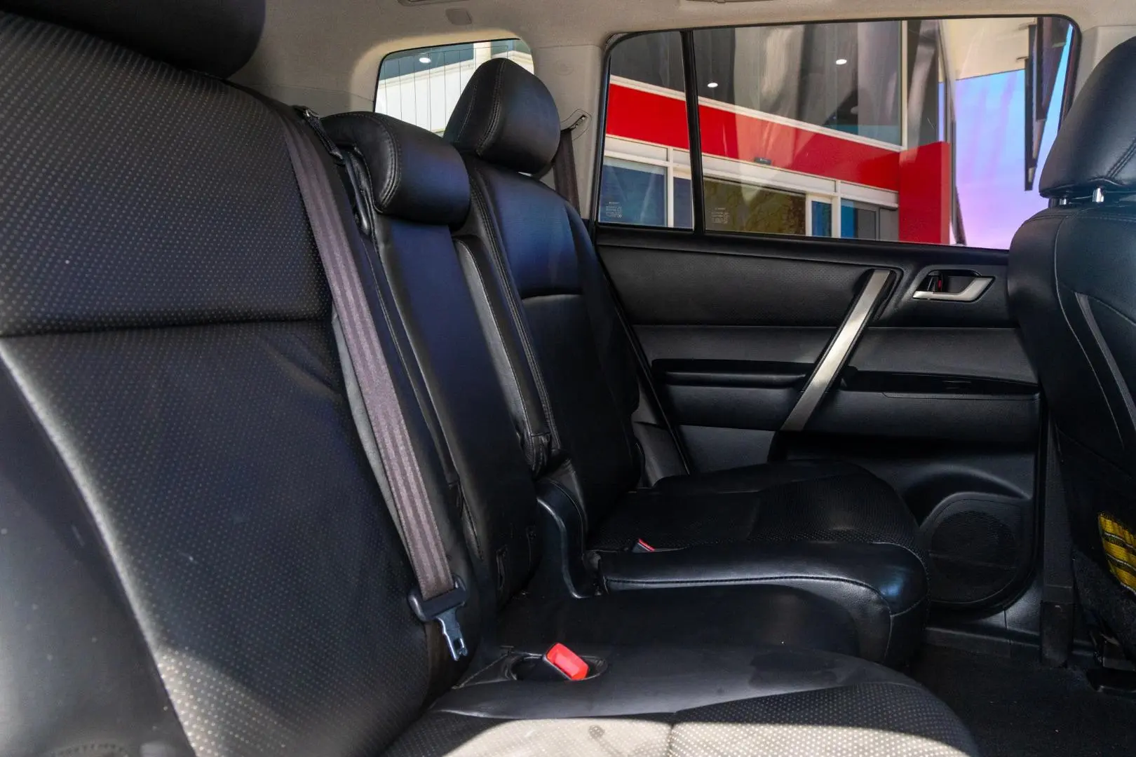 2012 Toyota Kluger Gallery Image 9