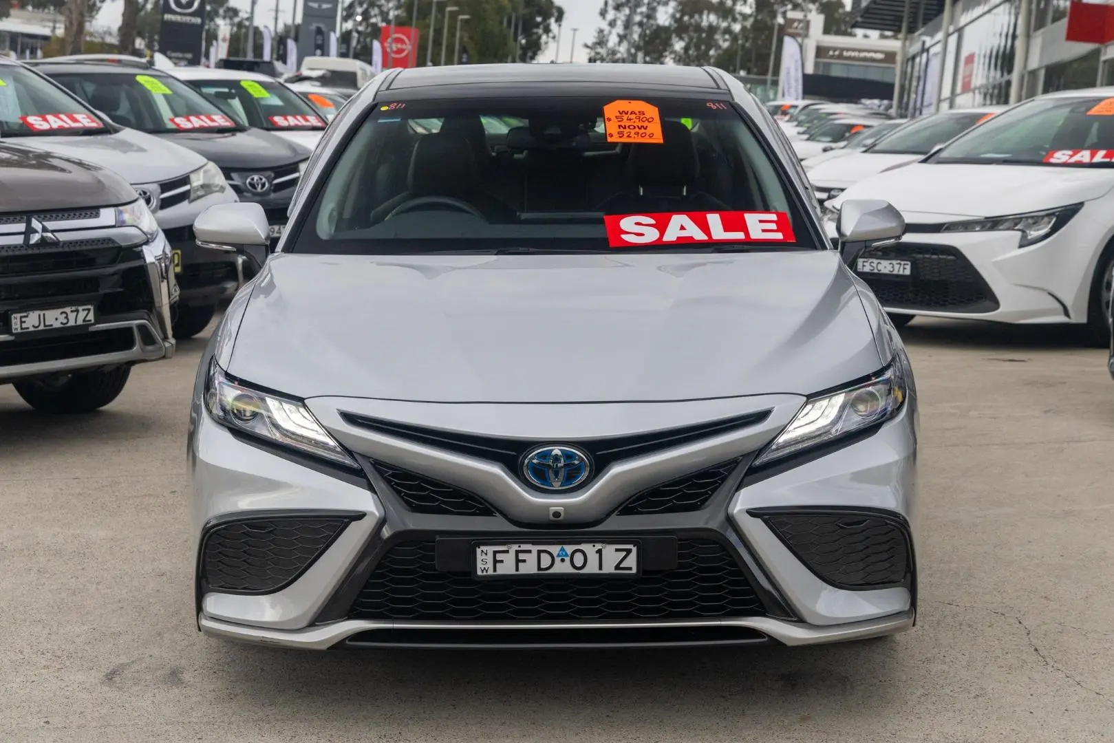 2023 Toyota Camry Gallery Image 4