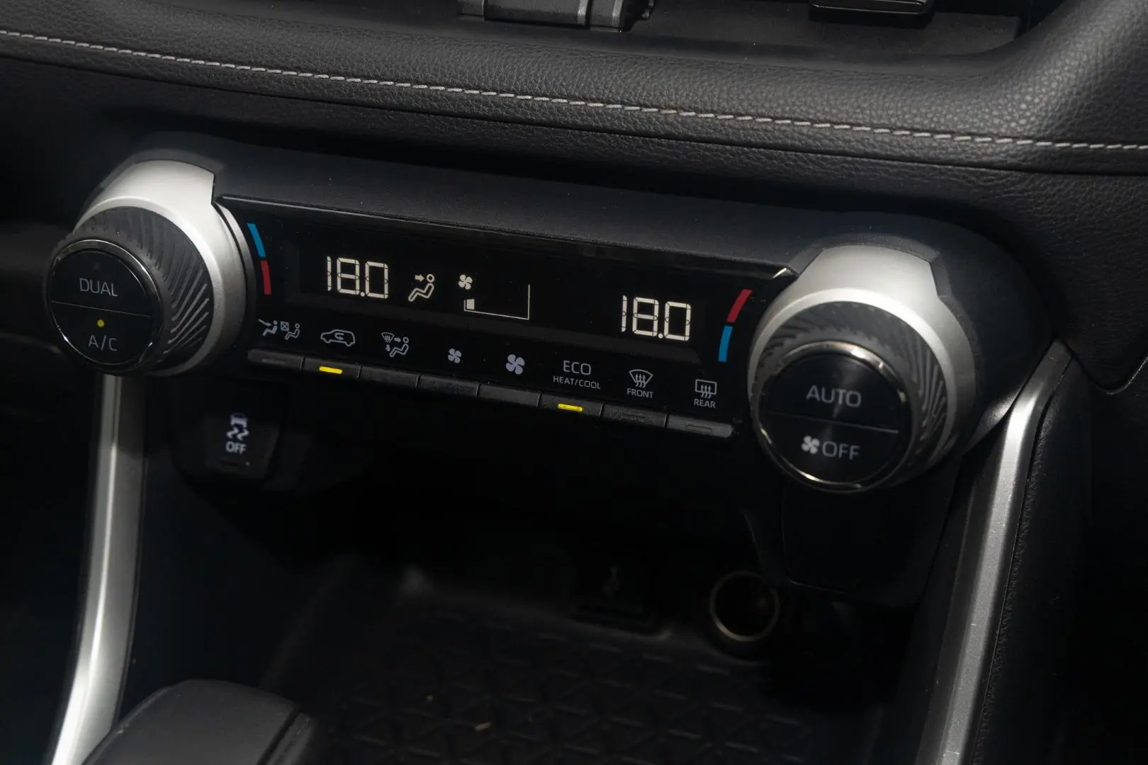 2020 Toyota RAV4 Gallery Image 16