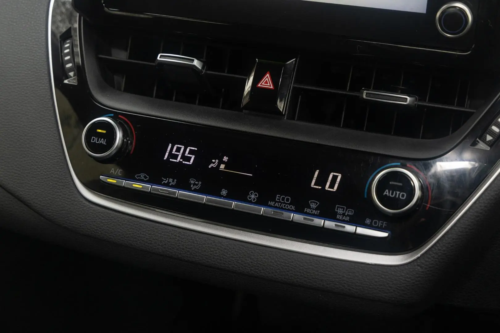 2020 Toyota Corolla Gallery Image 16