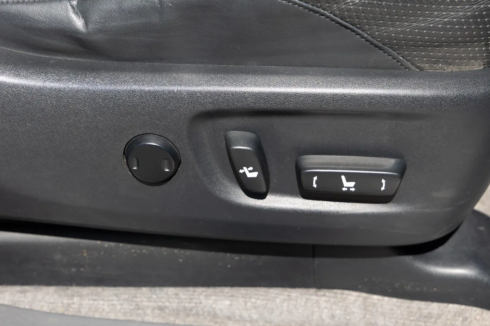 2010 Toyota Landcruiser Prado Gallery Image 15