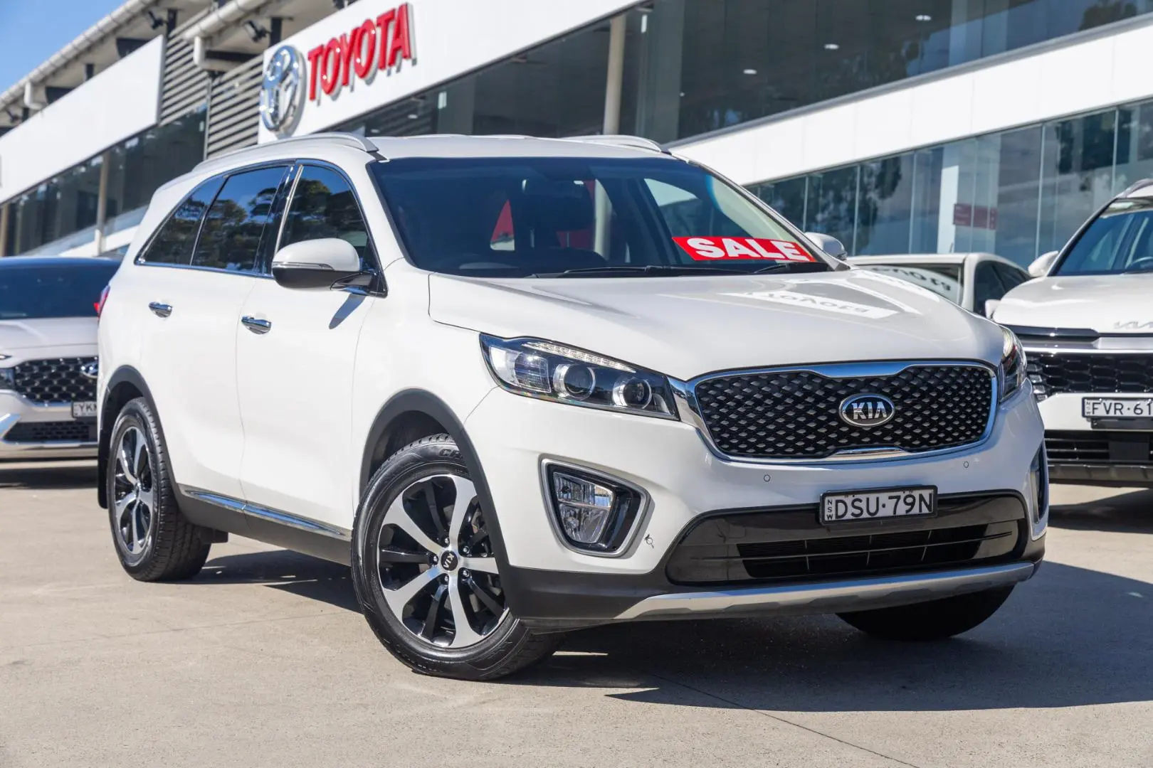 2017 Kia Sorento Gallery Image 1