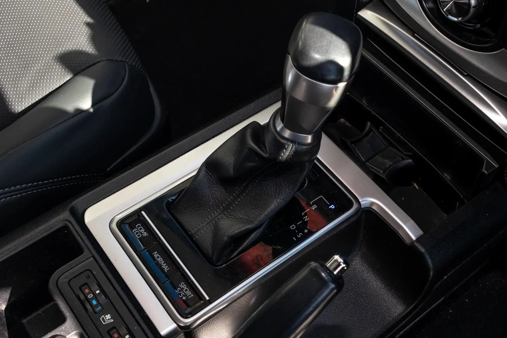2021 Toyota Landcruiser Prado Gallery Image 16