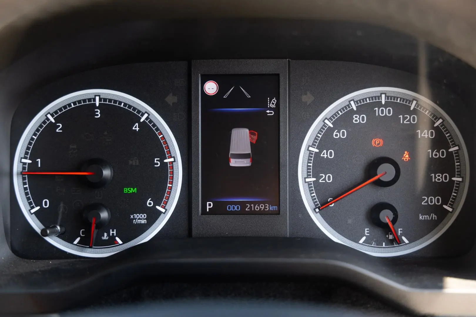 2024 Toyota Hiace Gallery Image 11