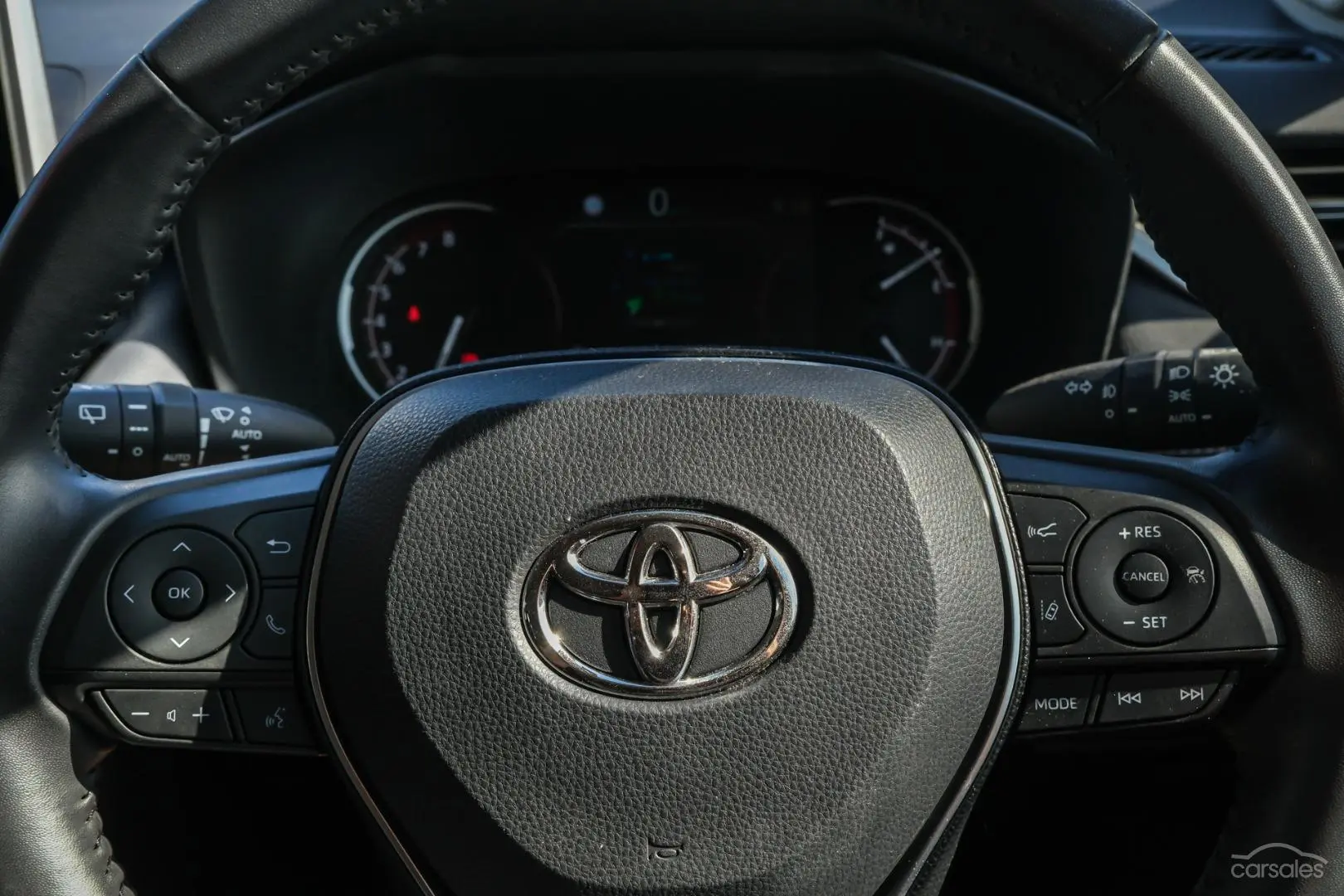 2019 Toyota RAV4 Image 14