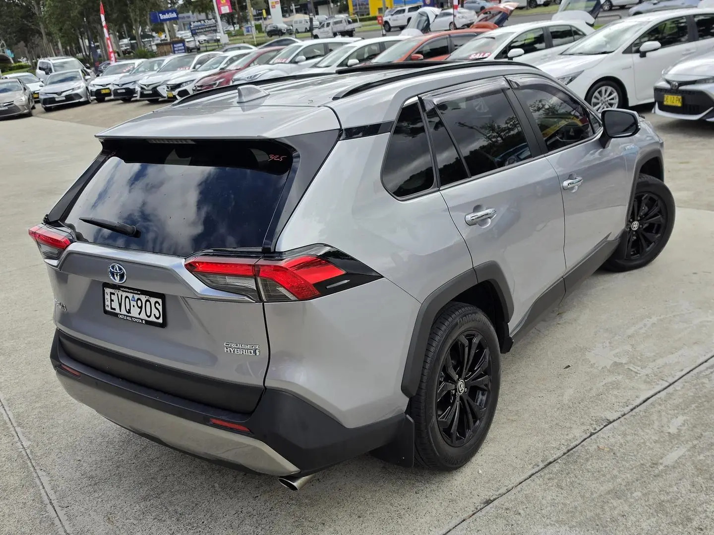 2023 Toyota RAV4 Gallery Image 35