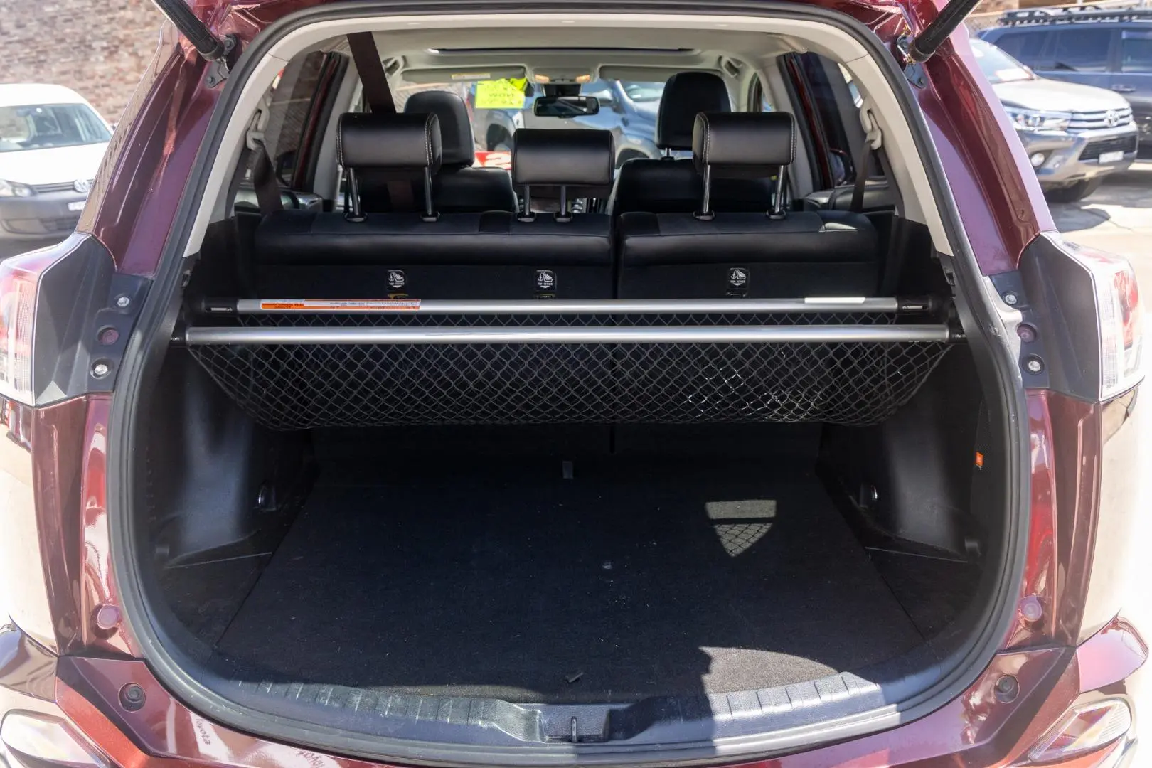 2016 Toyota RAV4 Gallery Image 21