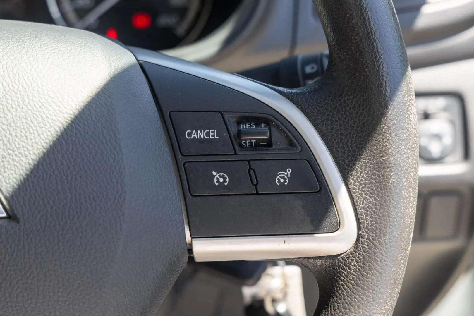 2019 Mitsubishi Triton Gallery Image 11