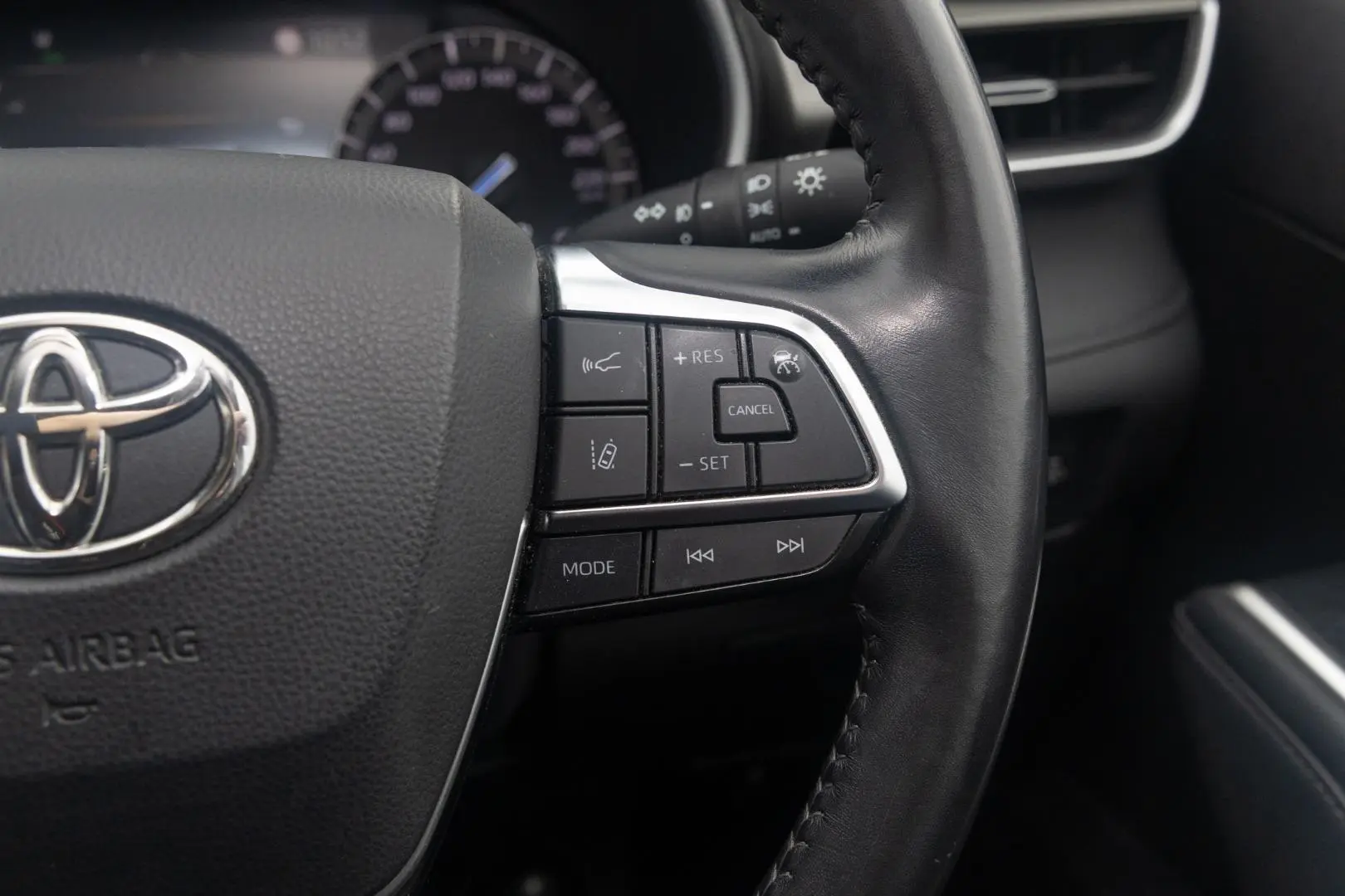 2021 Toyota Kluger Gallery Image 12