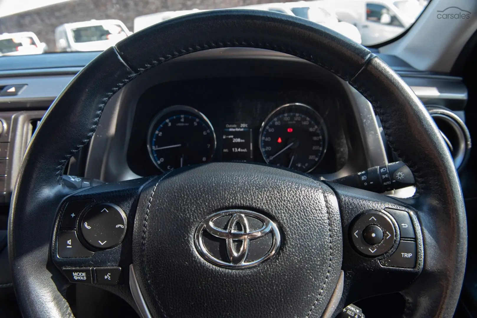 2015 Toyota RAV4 Image 12
