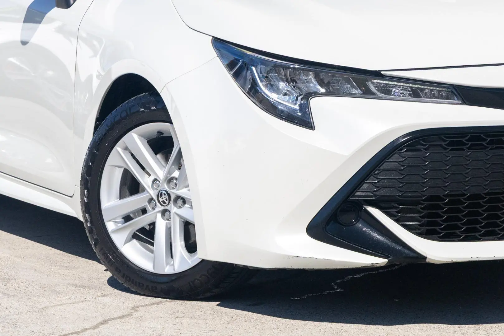 2019 Toyota Corolla Gallery Image 6