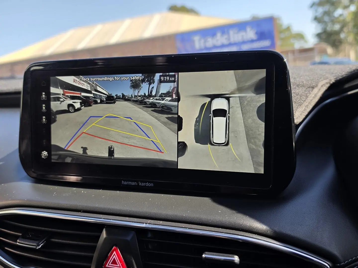 2023 Hyundai Santa Fe Gallery Image 25