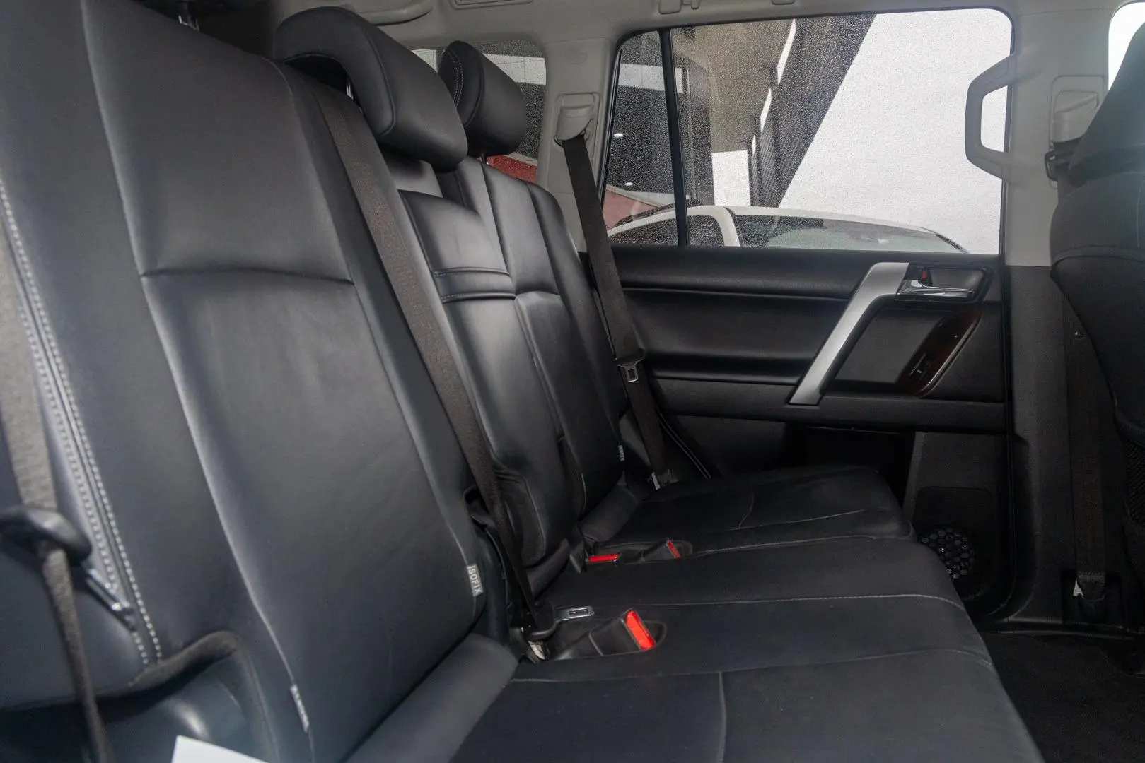 2017 Toyota Landcruiser Prado Gallery Image 9