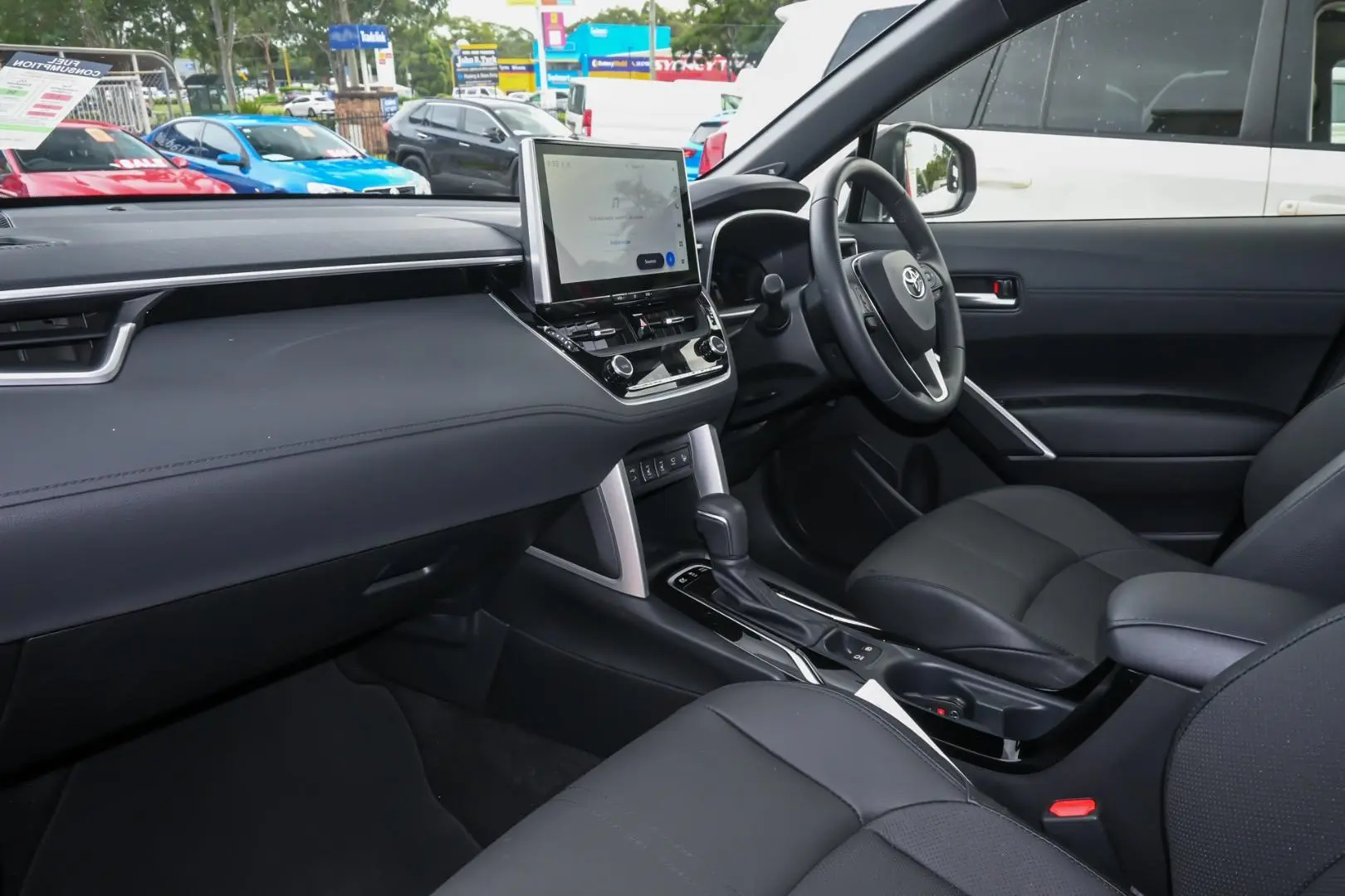 2025 Toyota Corolla Cross Gallery Image 8