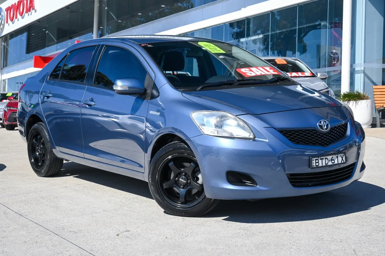 2010 Toyota Yaris Gallery Image 1