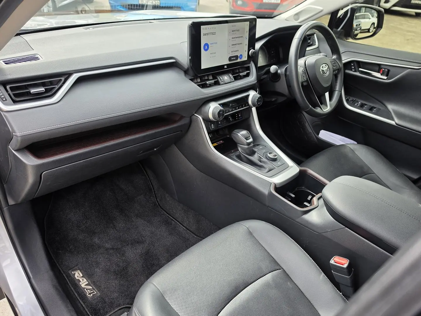 2023 Toyota RAV4 Gallery Image 17