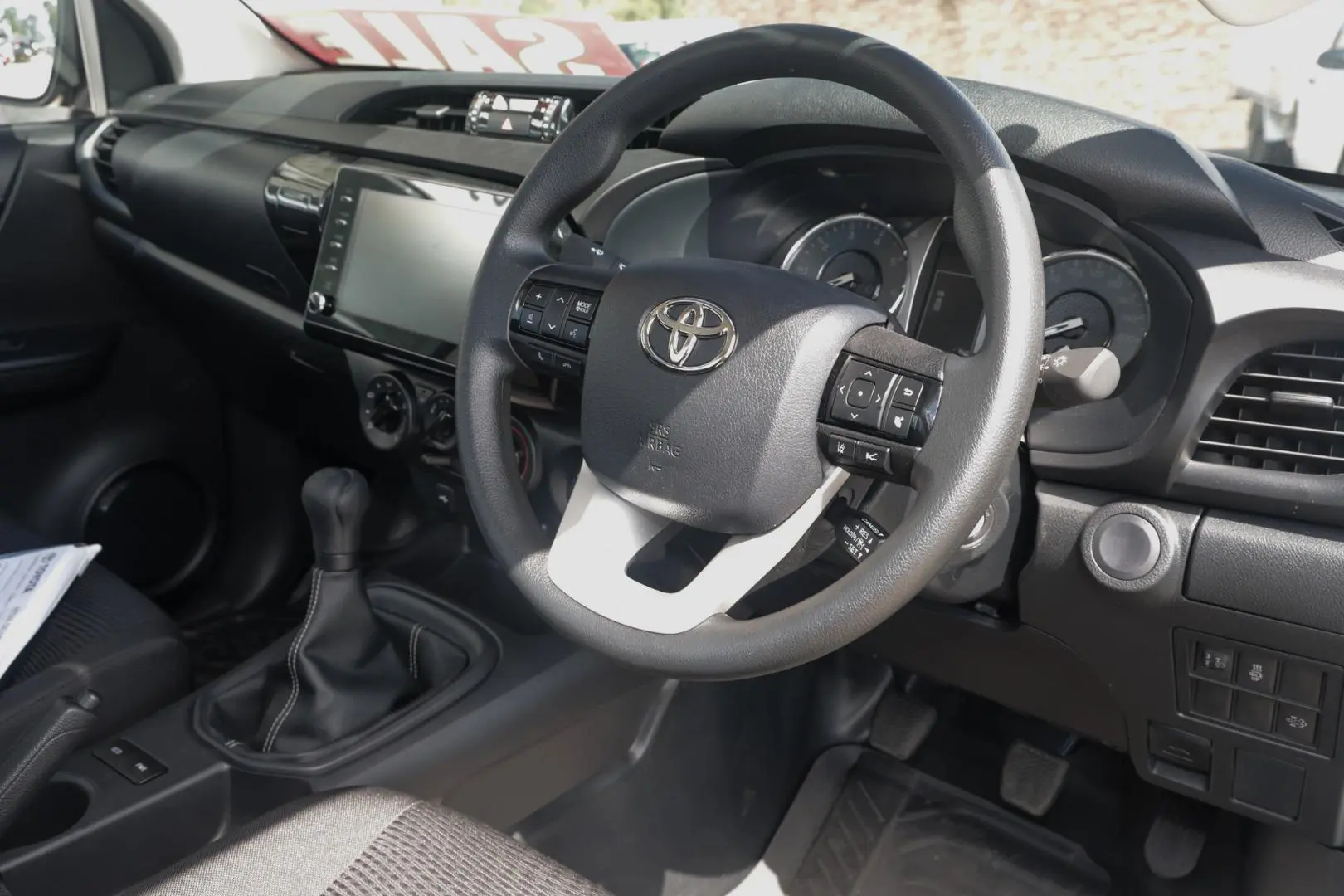 2023 Toyota Hilux Gallery Image 7