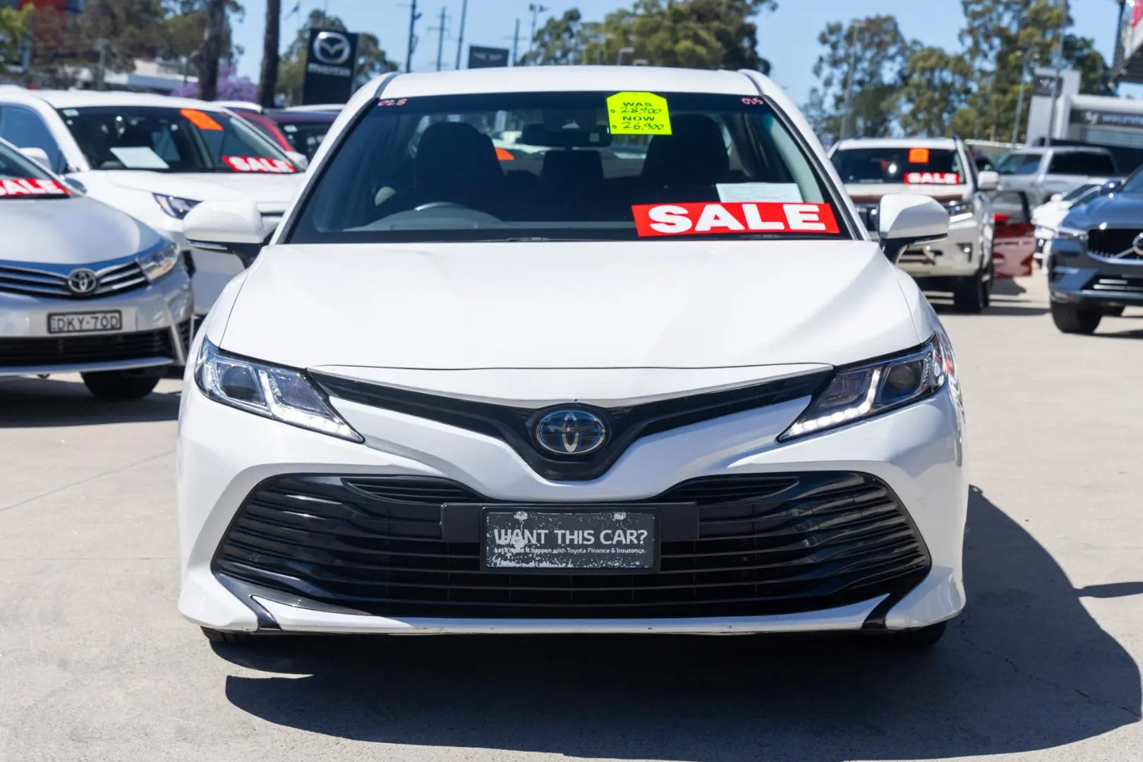 2018 Toyota Camry Gallery Image 4