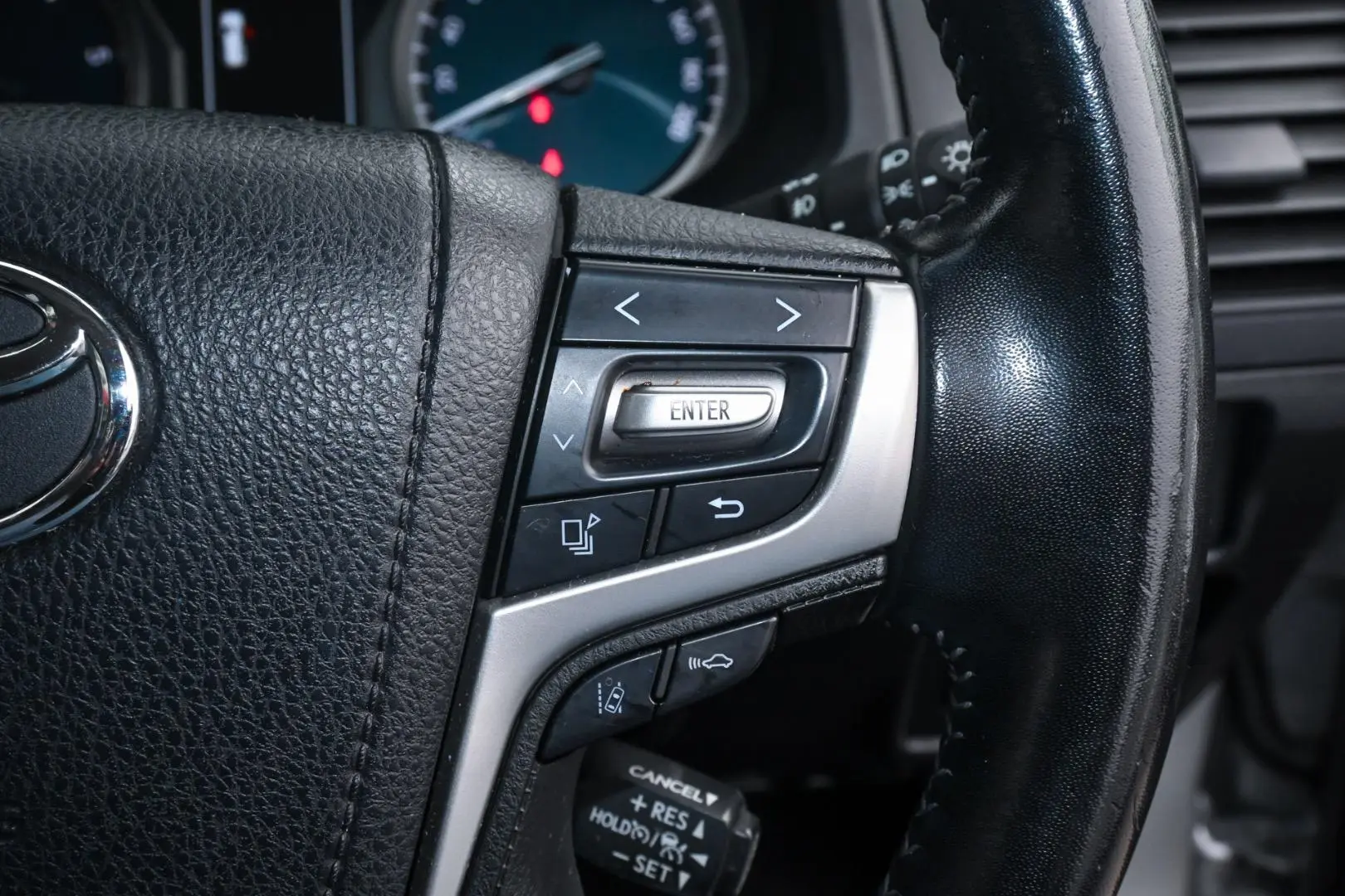 2019 Toyota Landcruiser Prado Gallery Image 13