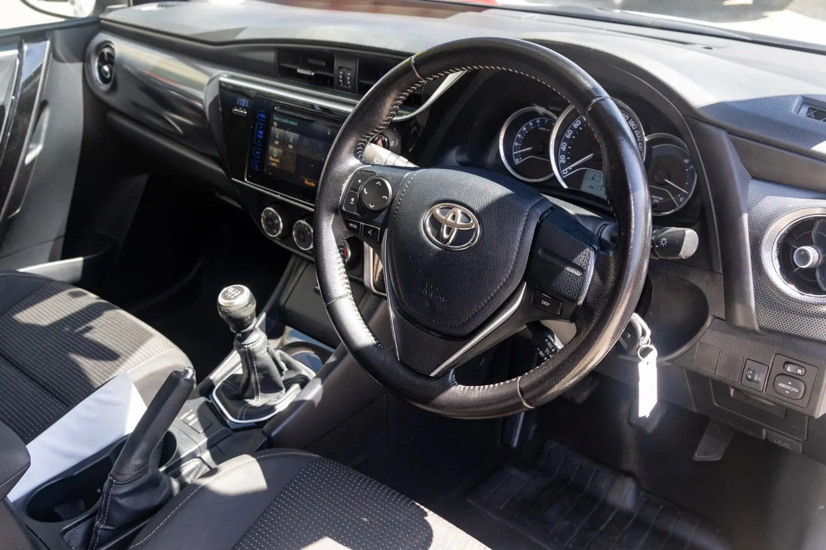 2015 Toyota Corolla Gallery Image 7