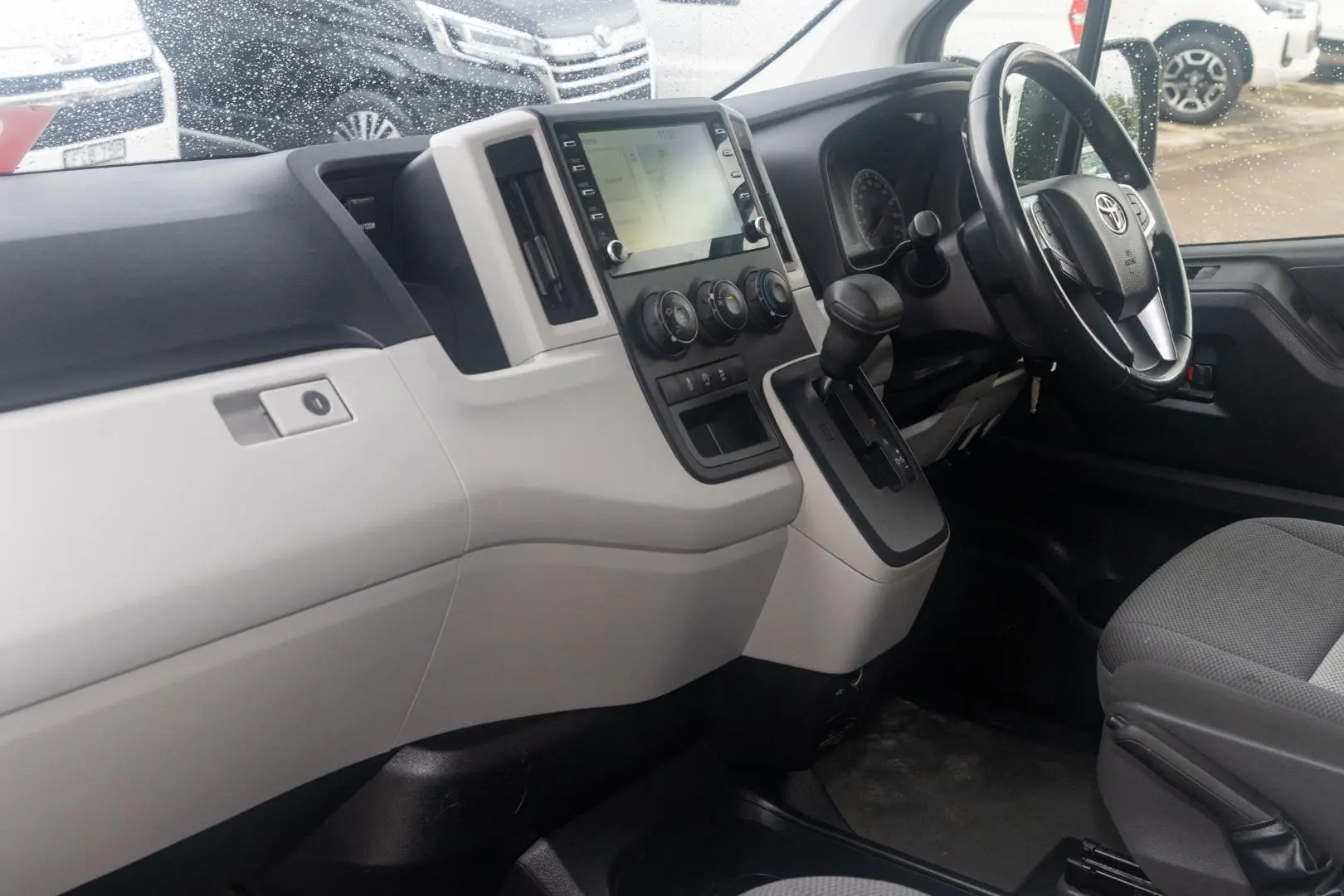 2021 Toyota Hiace Gallery Image 8
