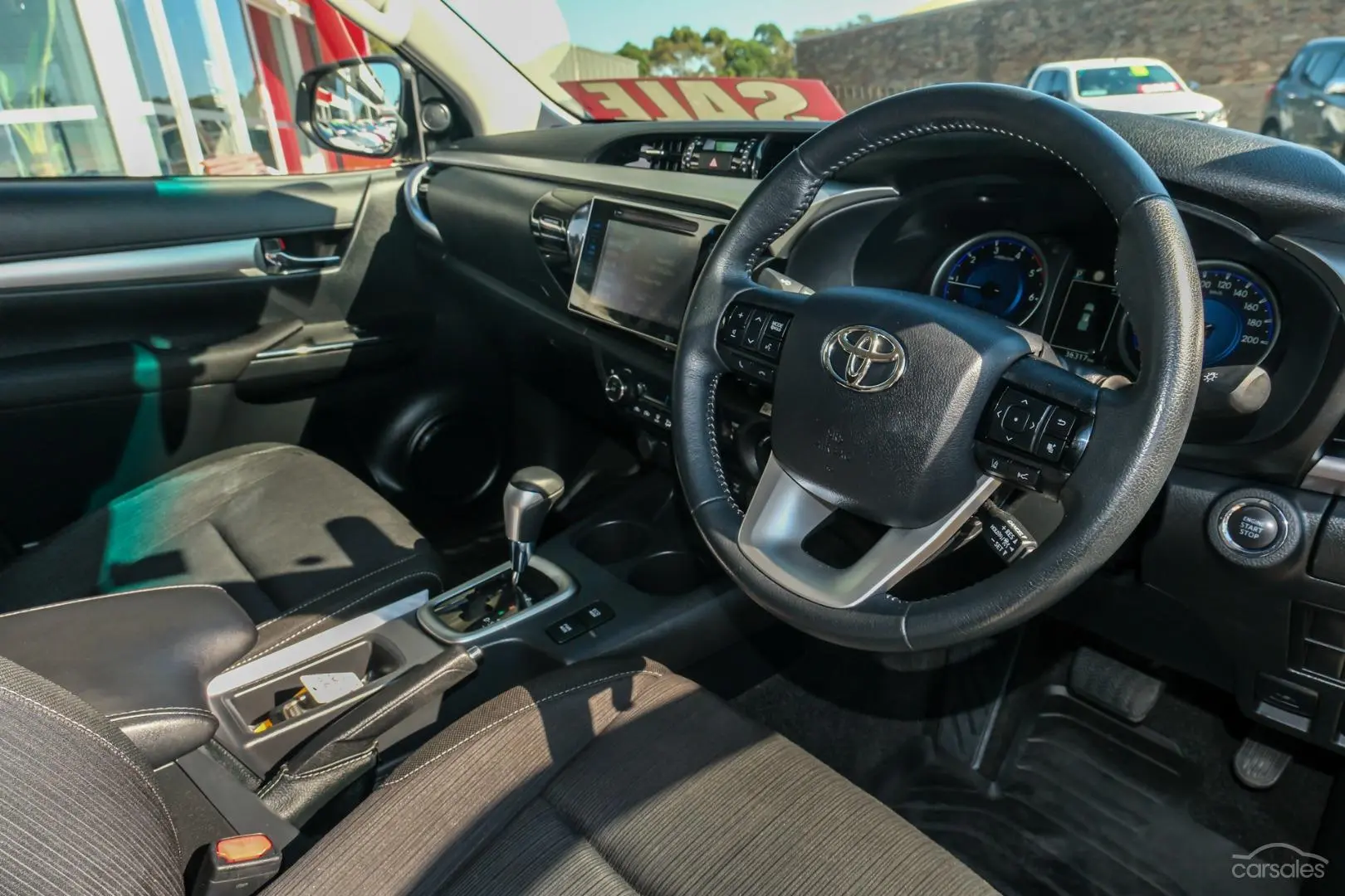 2019 Toyota Hilux Image 7
