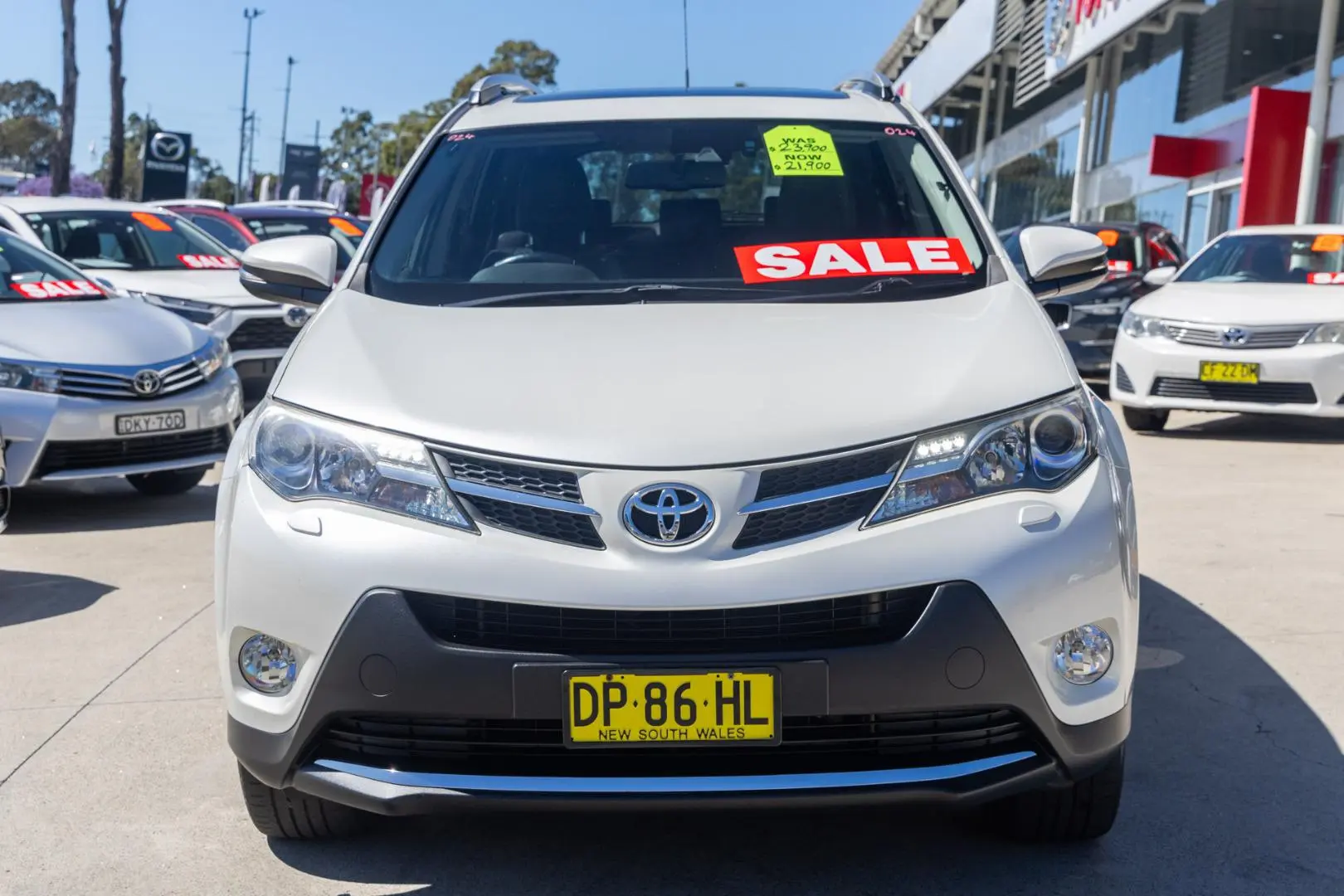 2014 Toyota RAV4 Gallery Image 4