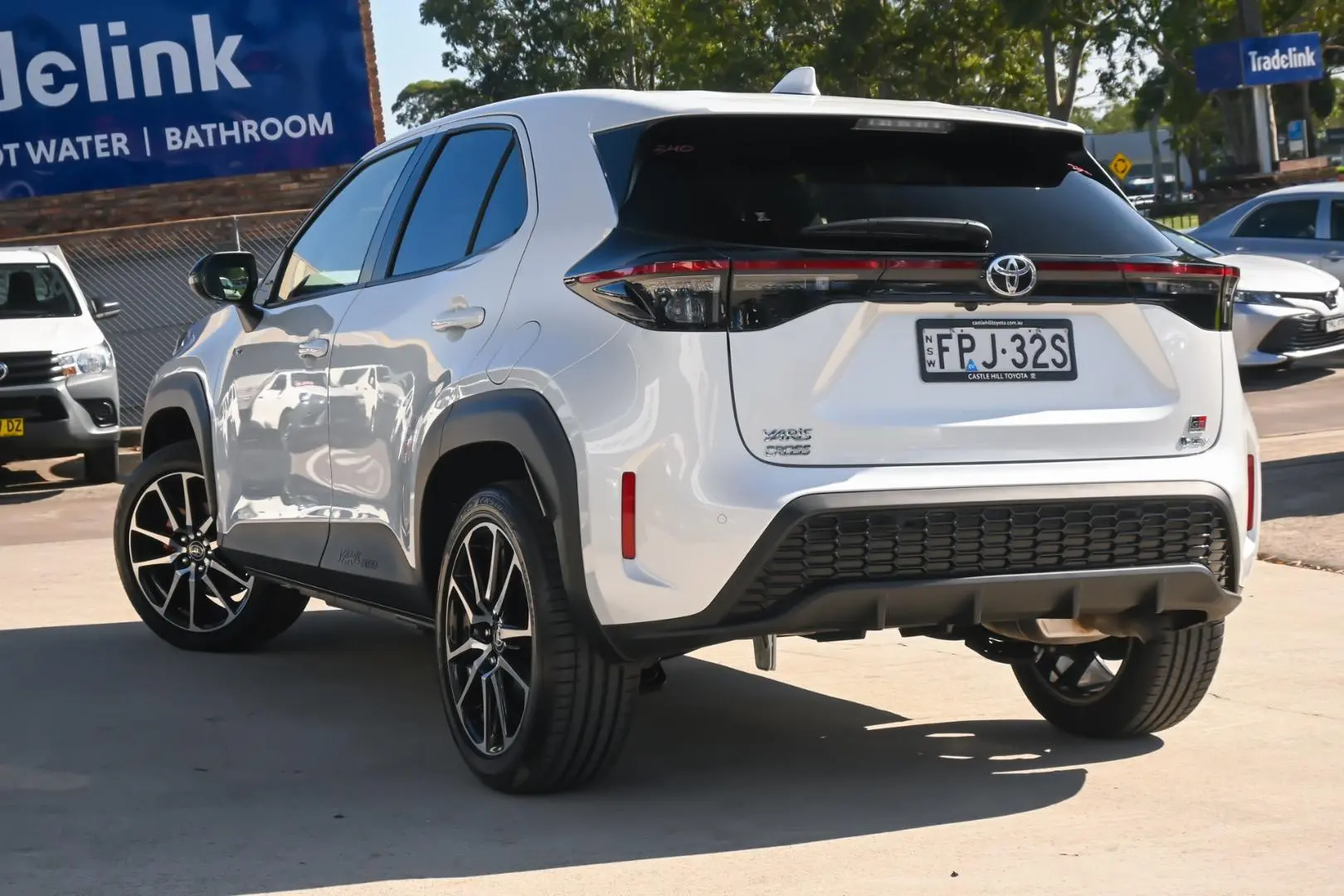 2025 Toyota Yaris Cross Gallery Image 2