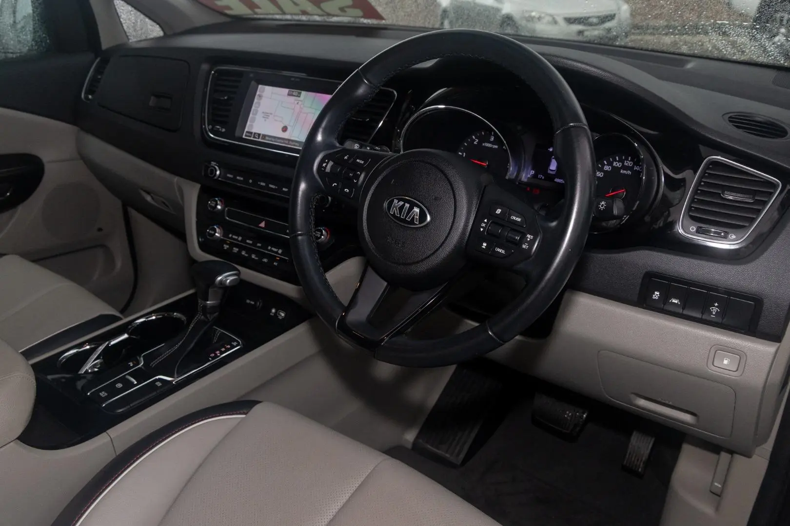 2020 Kia Carnival Gallery Image 7