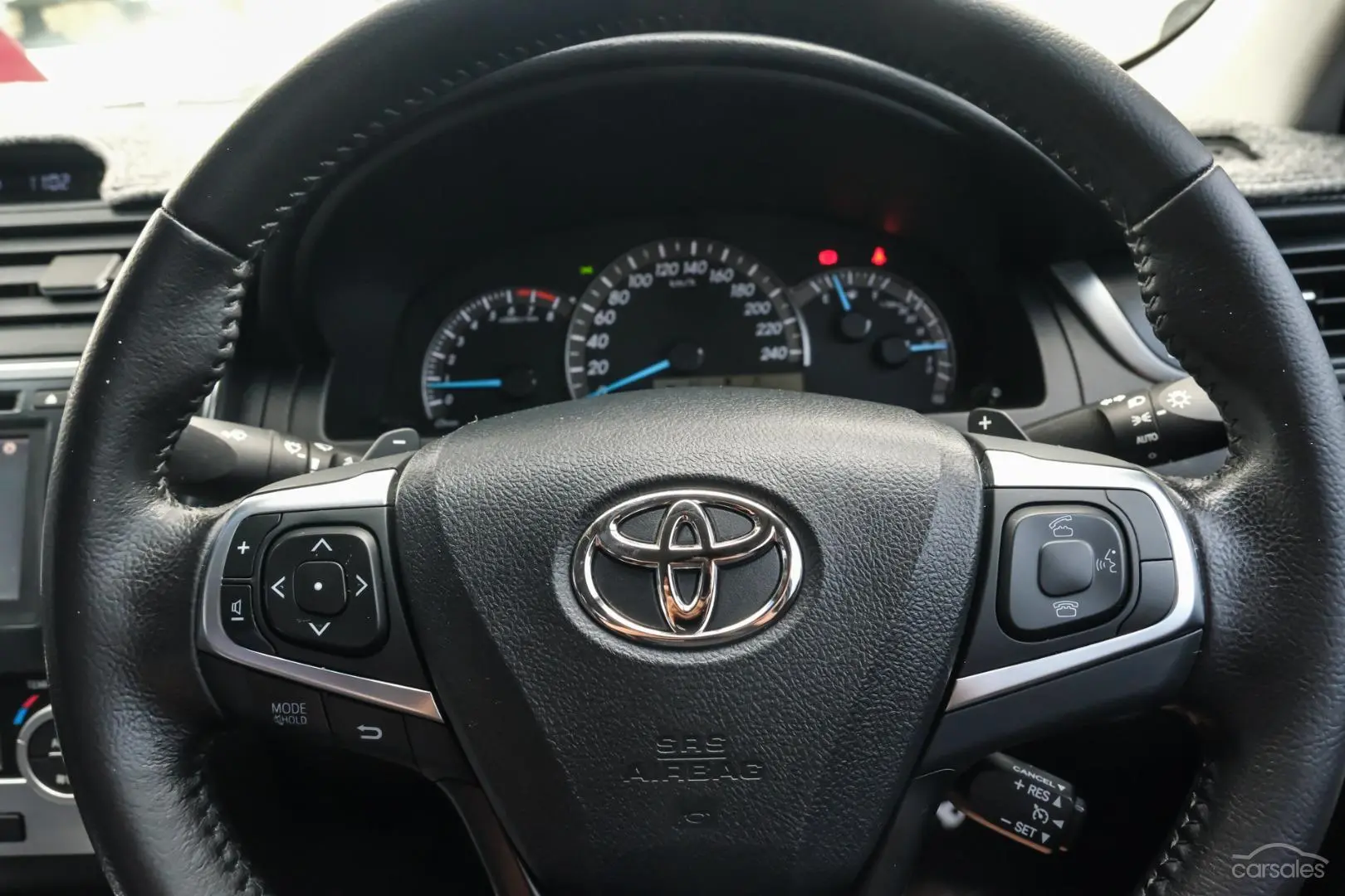 2016 Toyota Camry Image 14