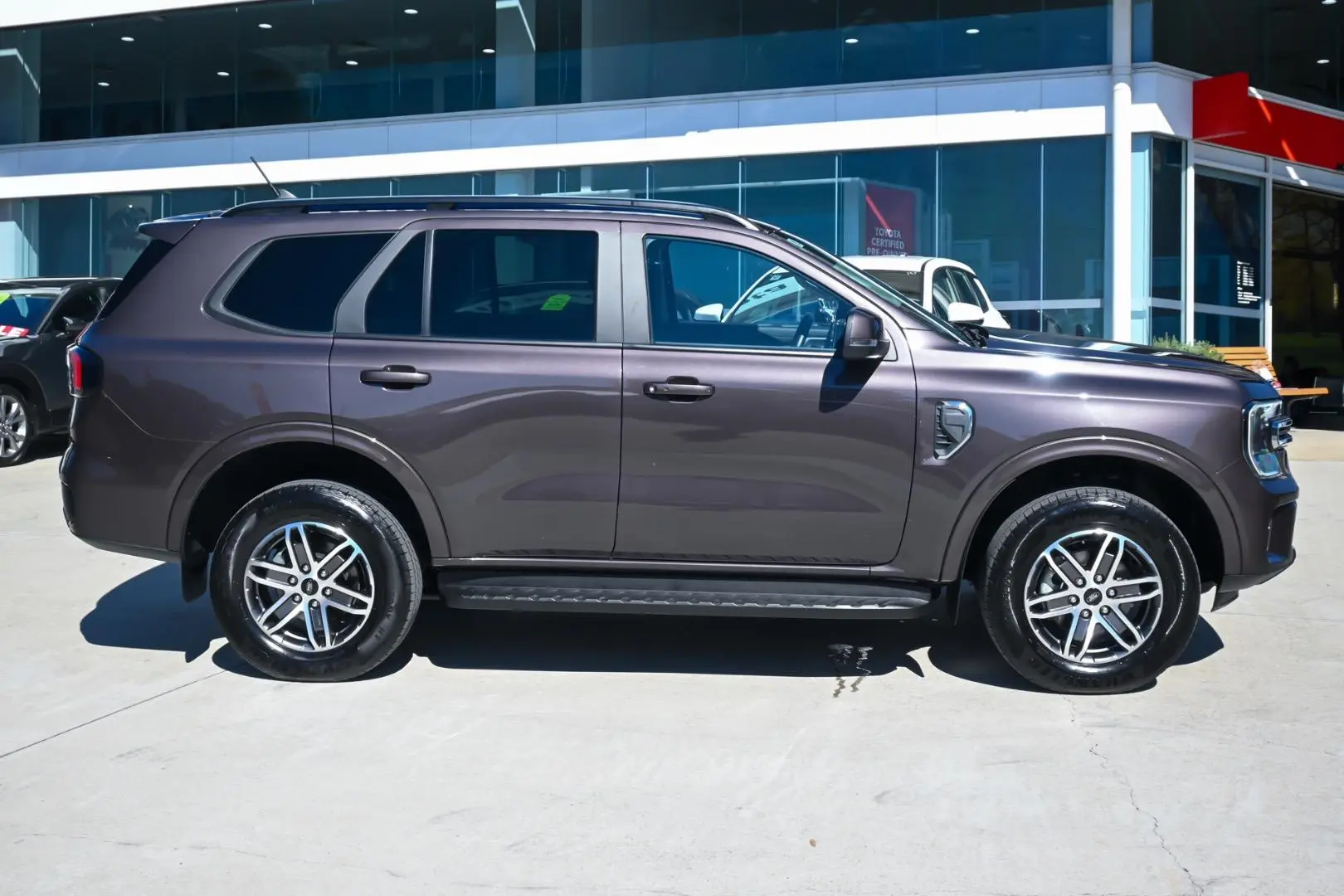 2024 Ford Everest Gallery Image 3