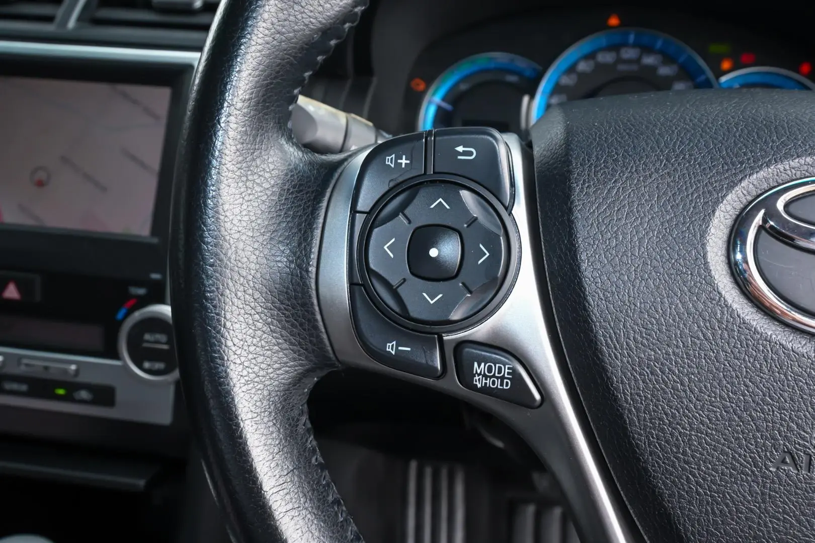 2012 Toyota Camry Gallery Image 12