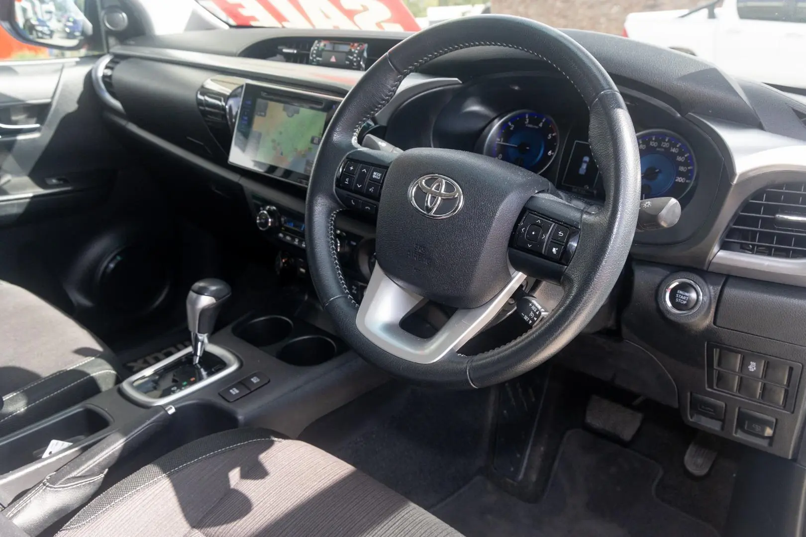 2018 Toyota Hilux Gallery Image 7
