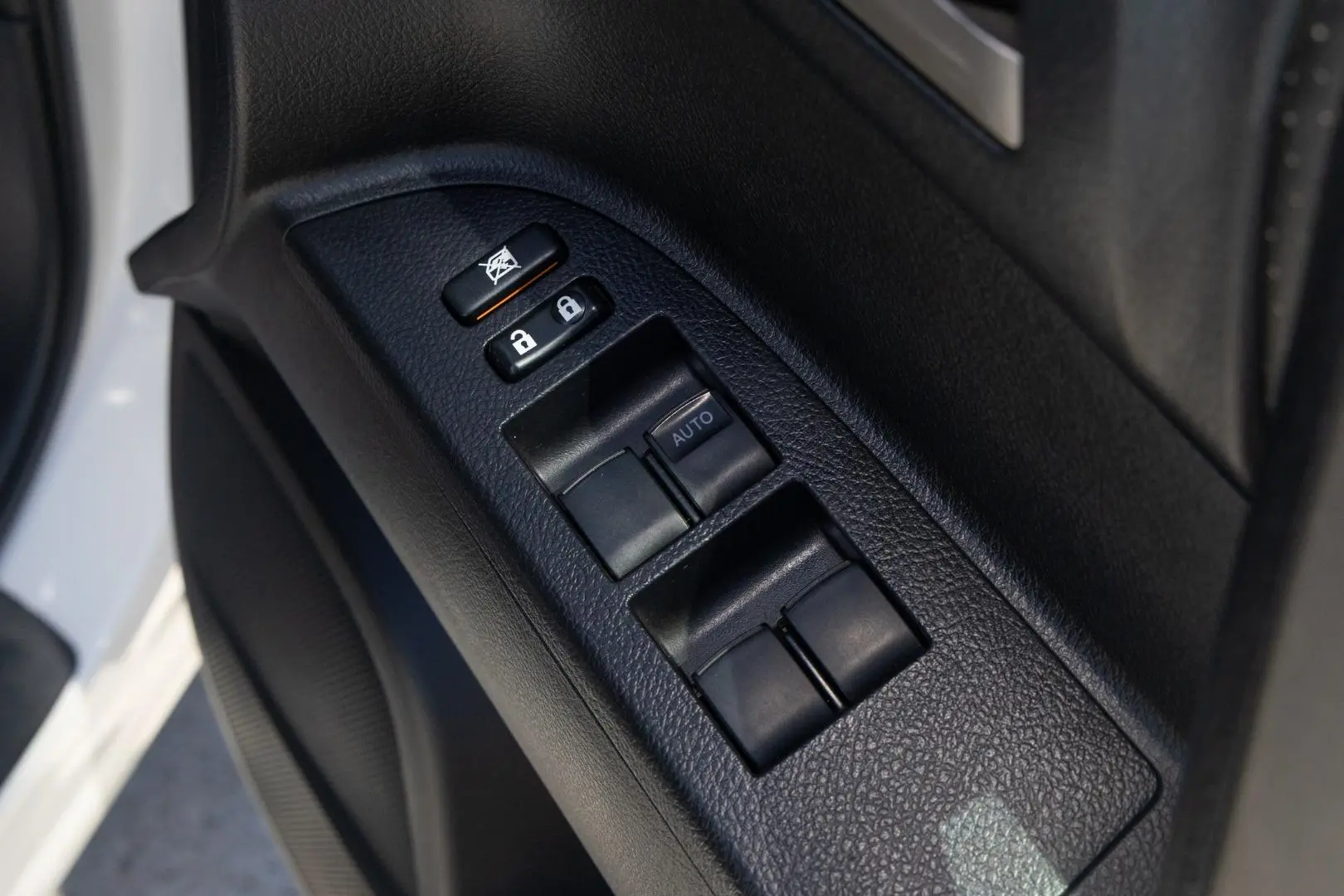 2012 Toyota Kluger Gallery Image 19