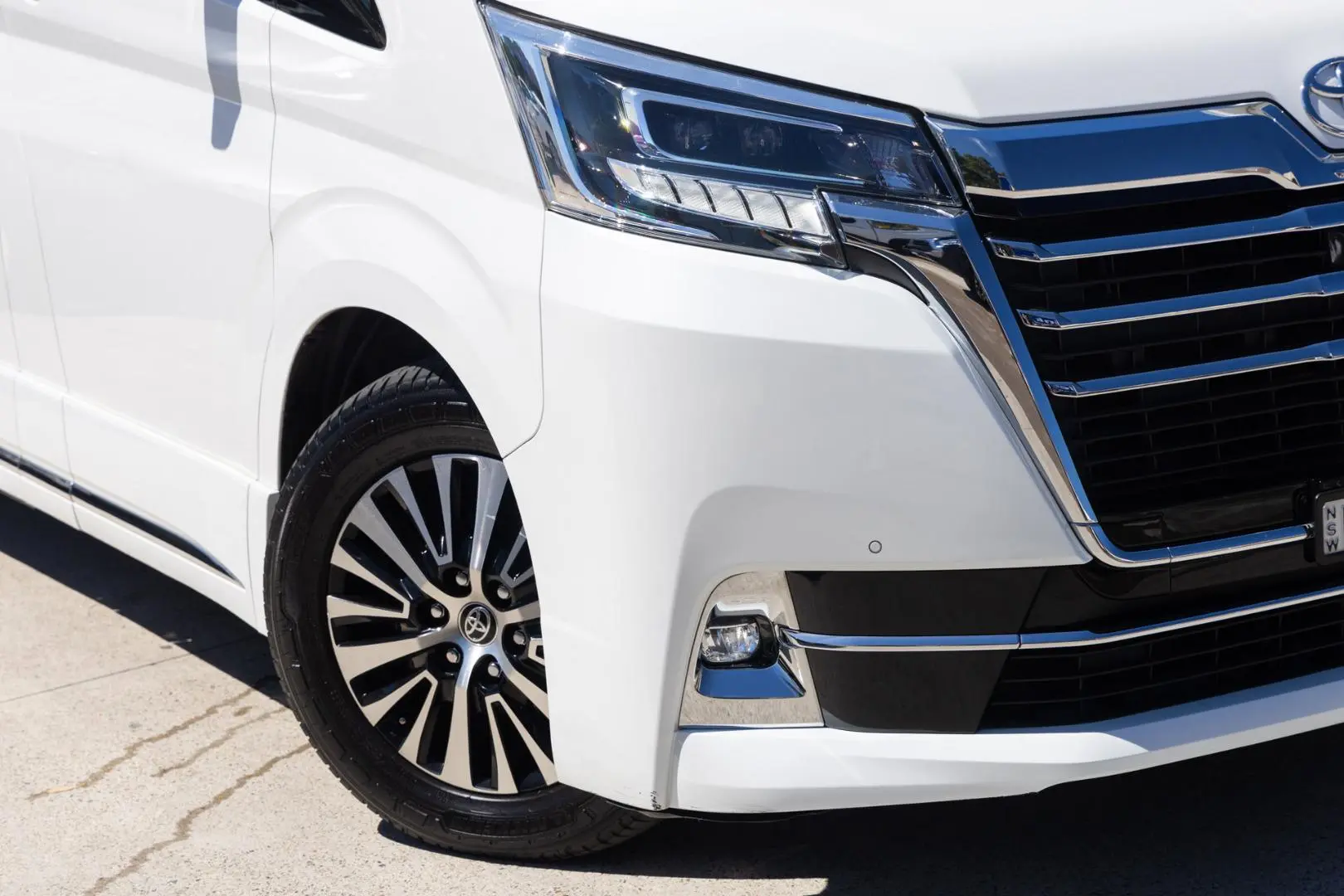 2023 Toyota Granvia Gallery Image 6