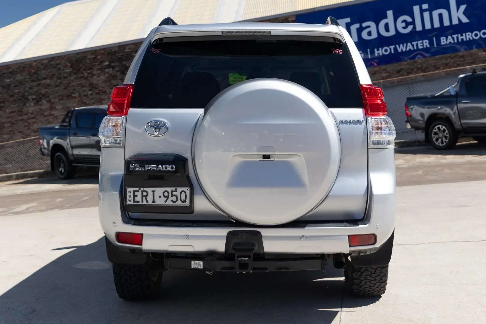 2010 Toyota Landcruiser Prado Gallery Image 5