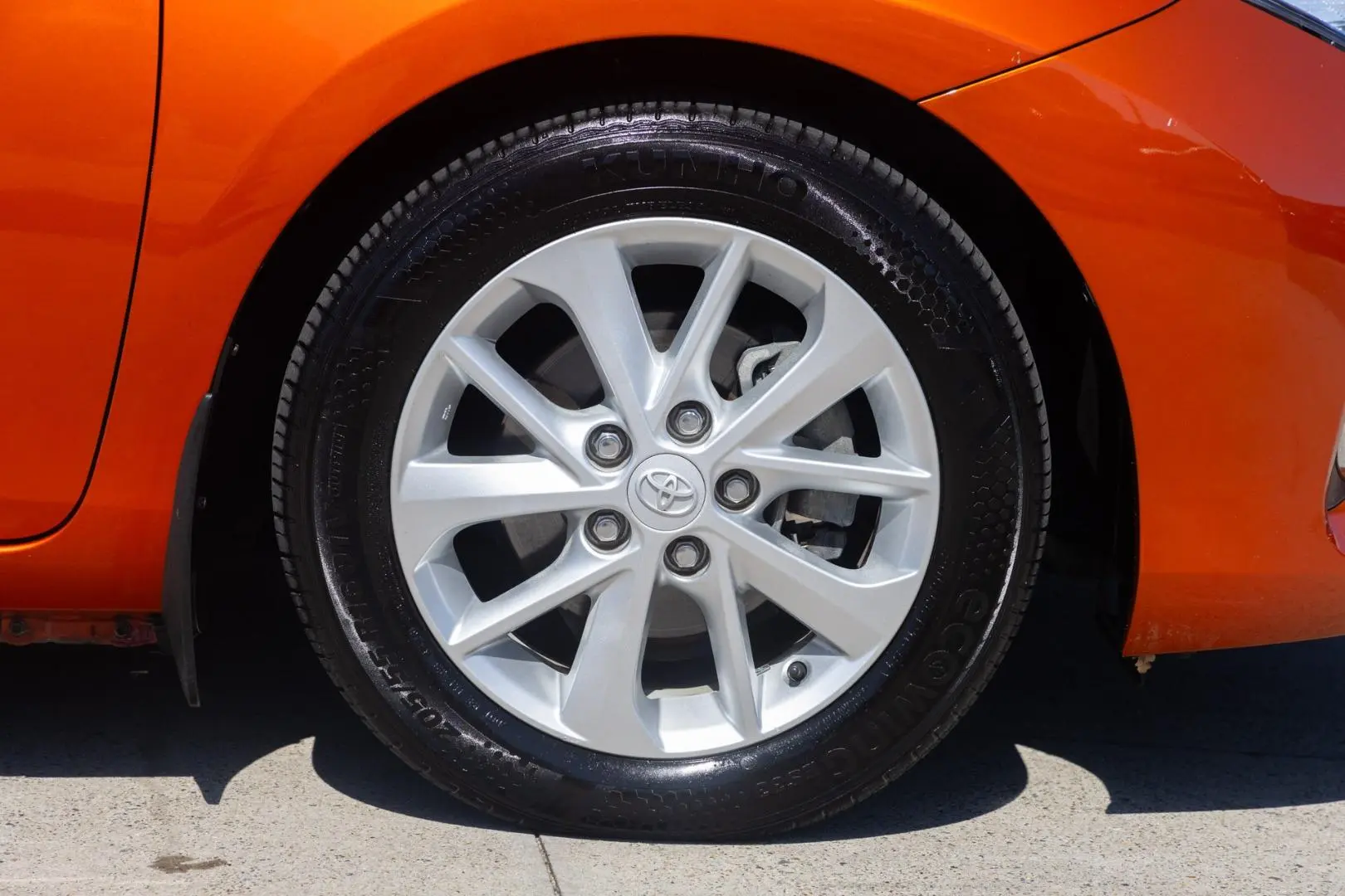 2014 Toyota Corolla Gallery Image 21