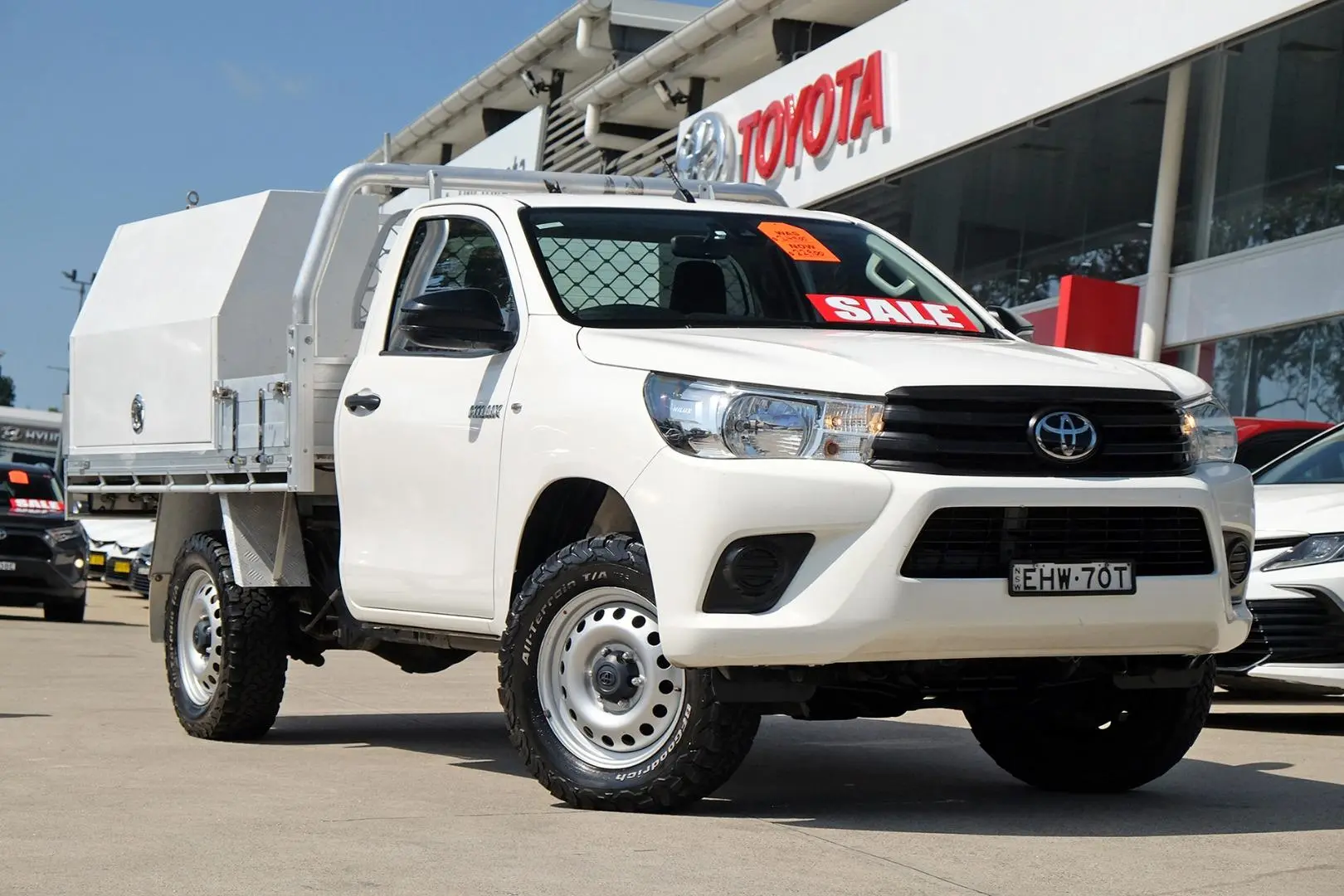 2020 Toyota Hilux Image 1