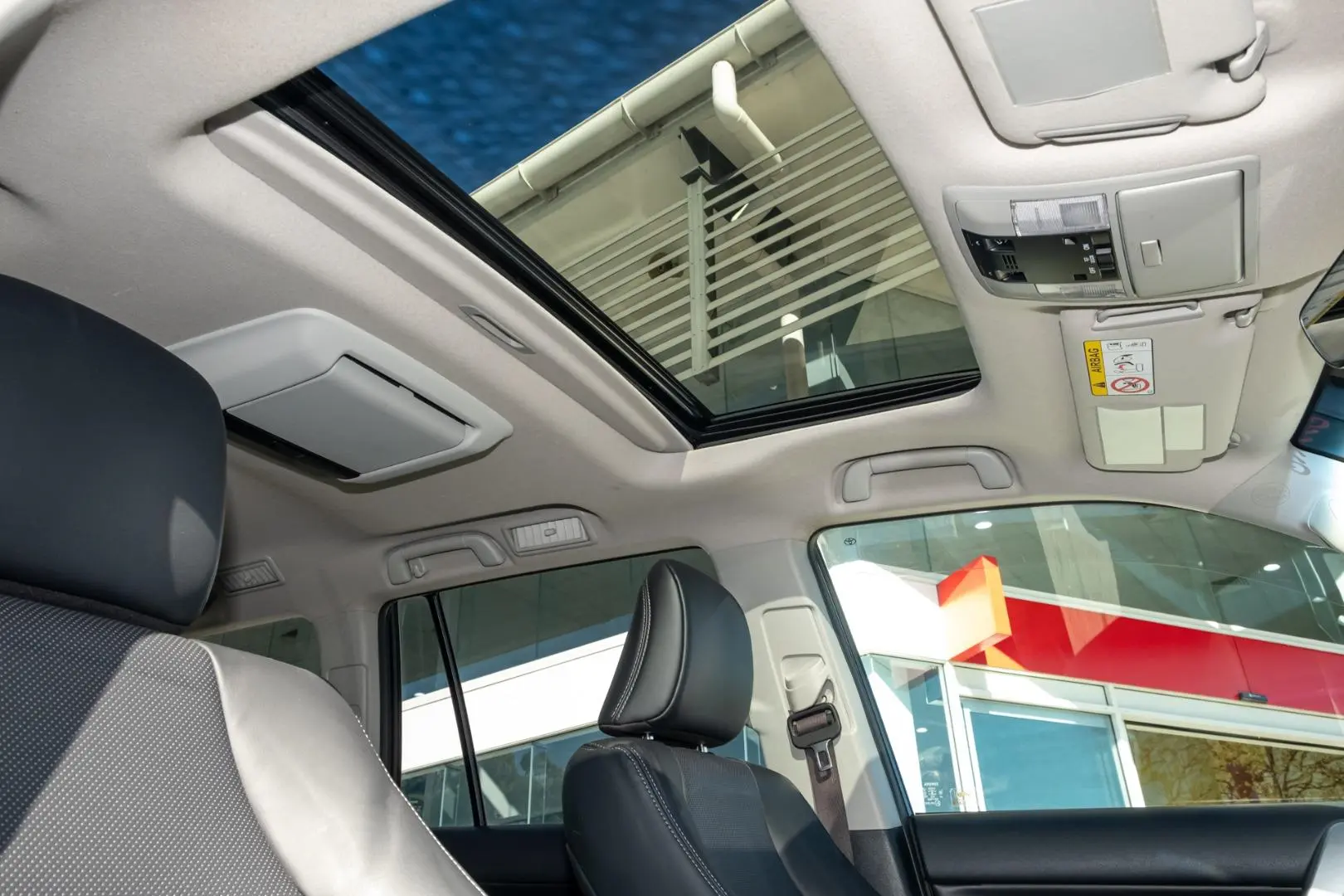 2021 Toyota Landcruiser Prado Gallery Image 18