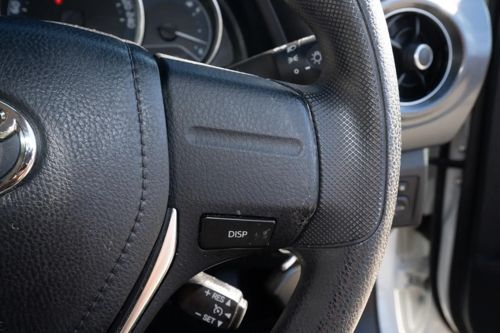 2015 Toyota Corolla Gallery Image 10