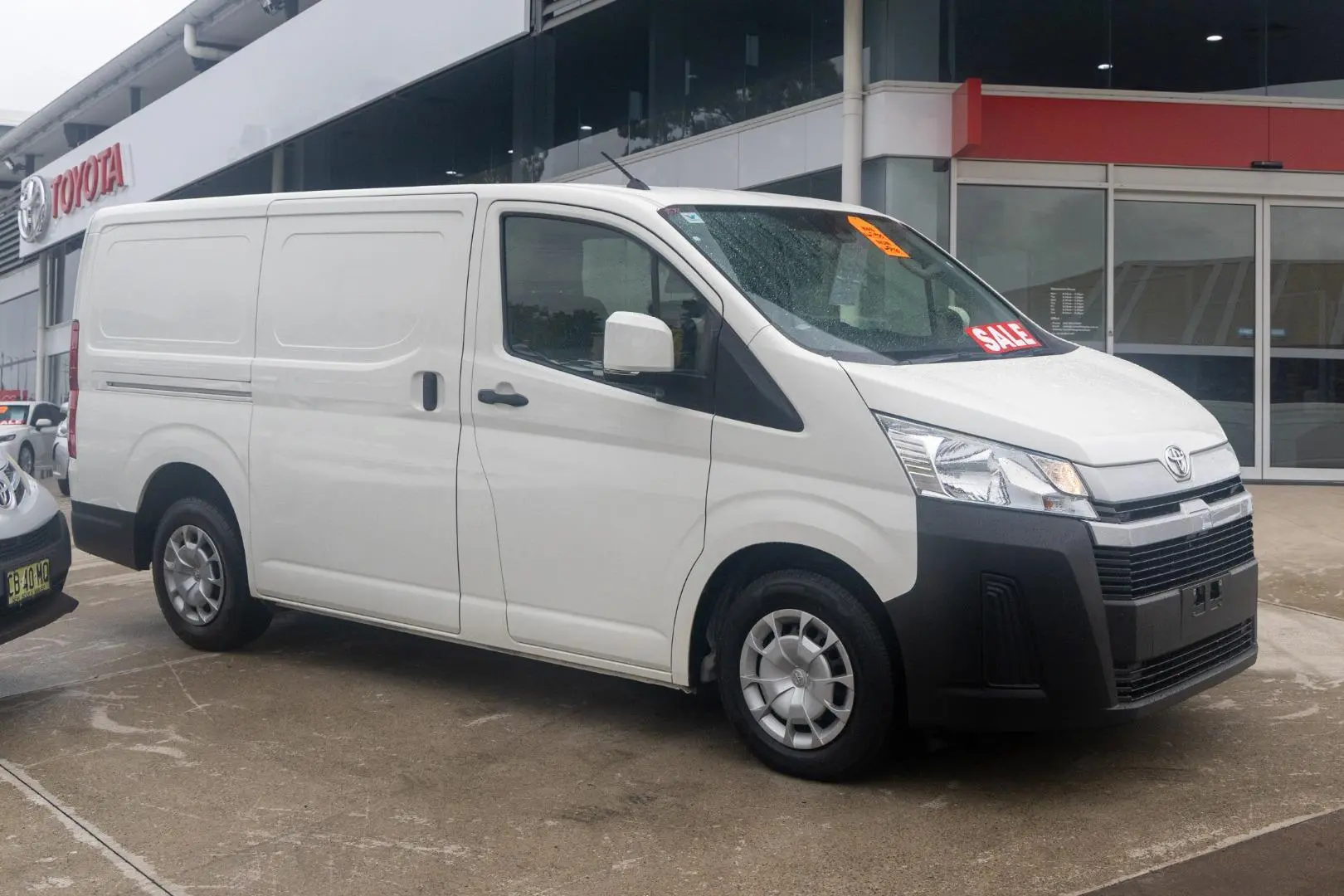 2021 Toyota Hiace Gallery Image 3