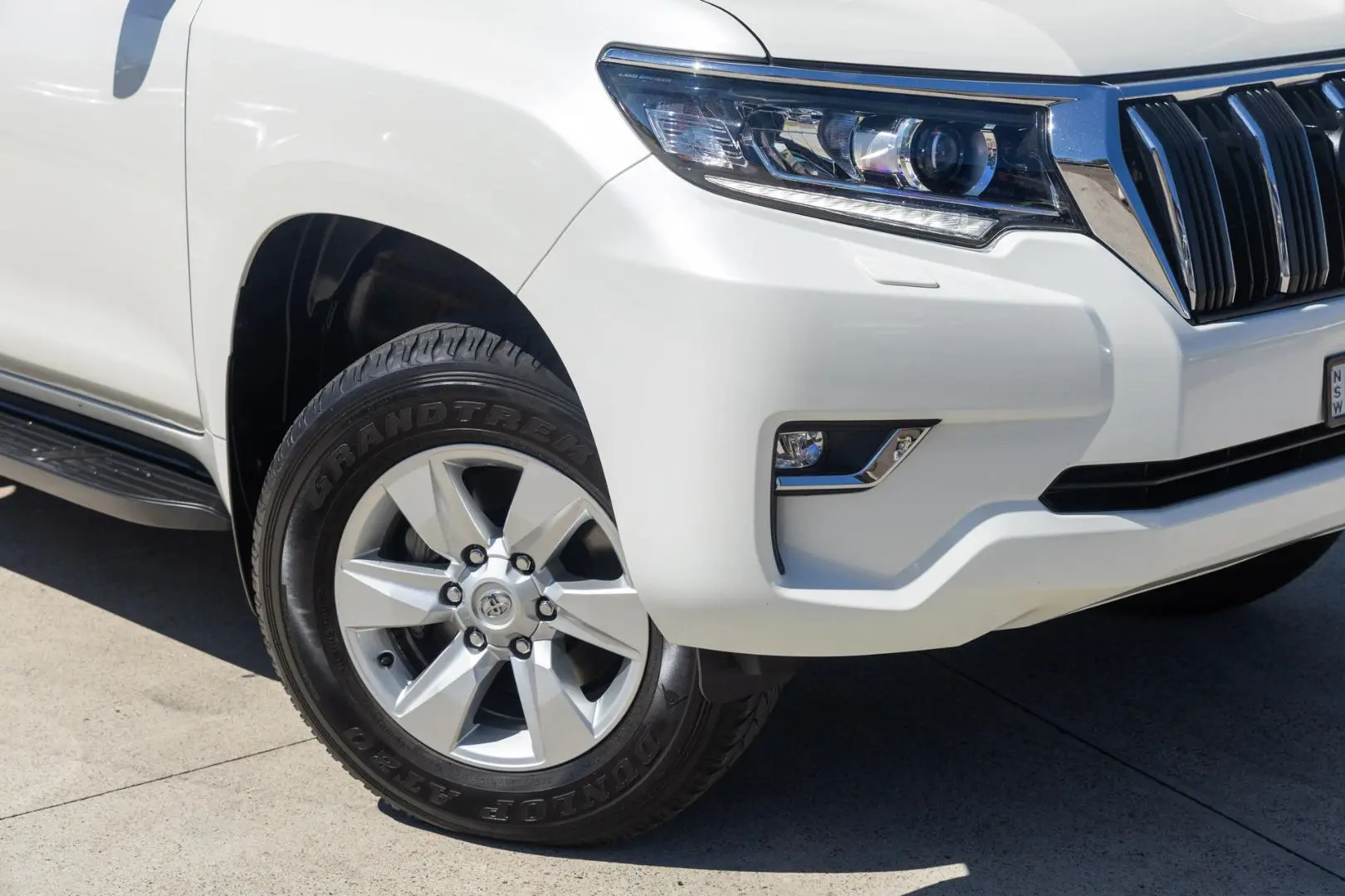 2023 Toyota Landcruiser Prado Gallery Image 6