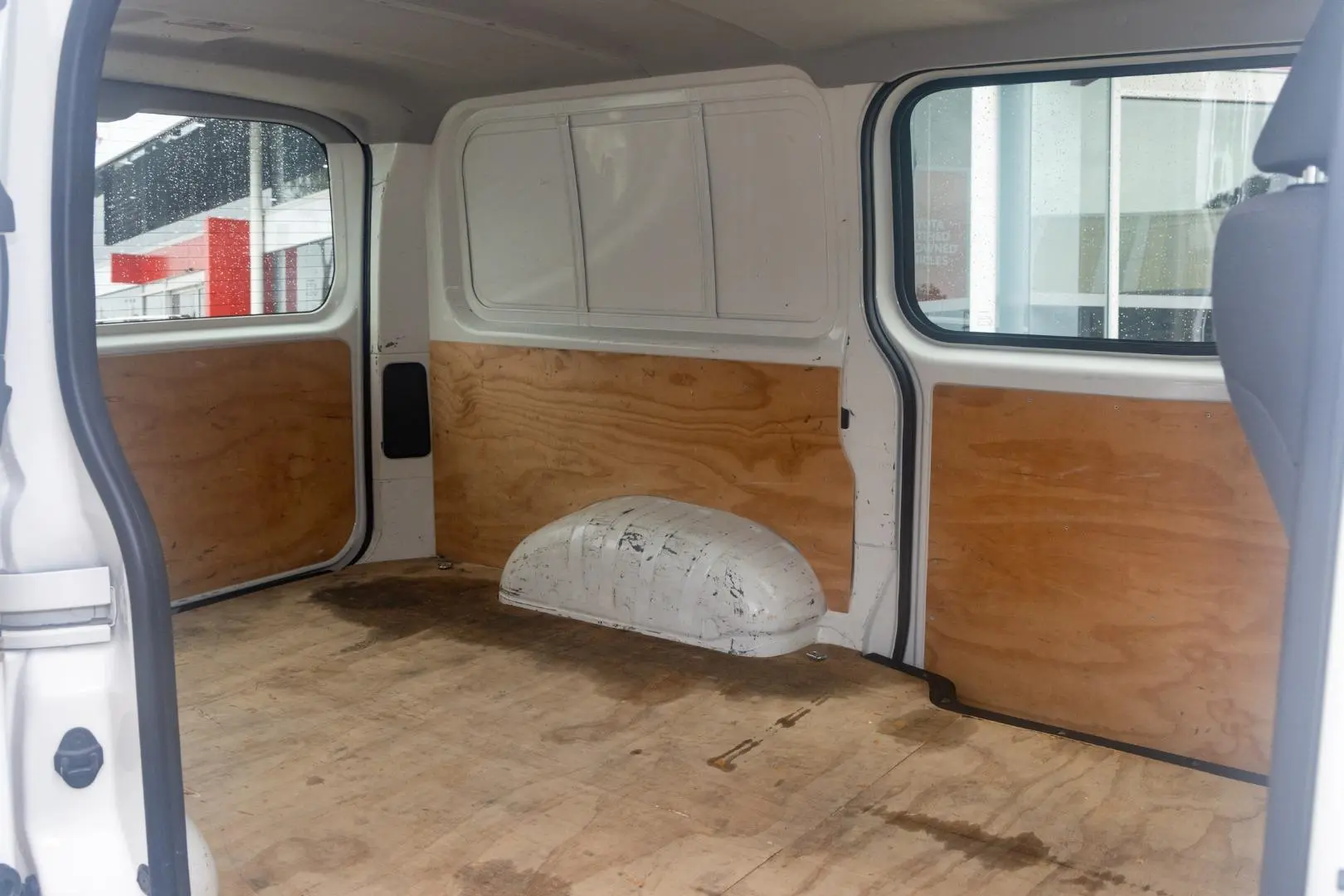 2021 Toyota Hiace Gallery Image 9