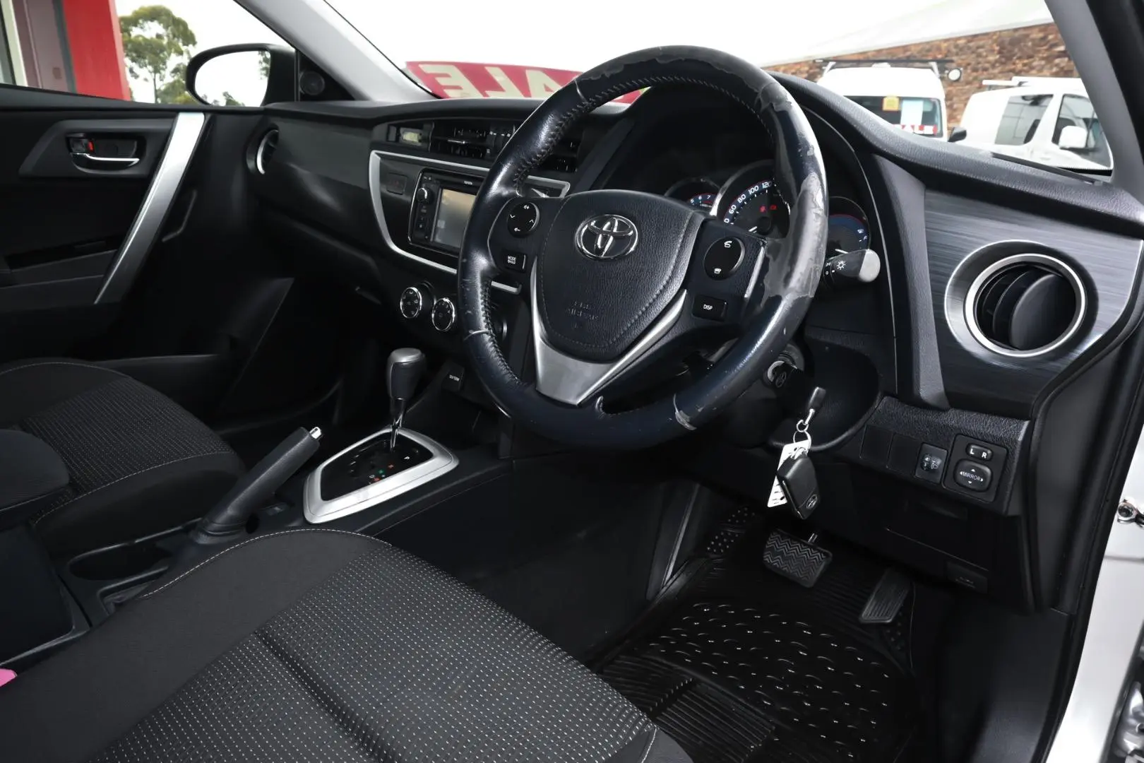 2014 Toyota Corolla Gallery Image 7