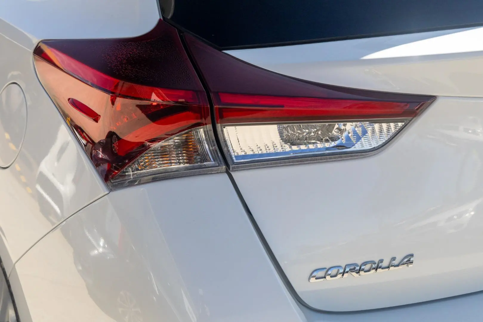 2017 Toyota Corolla Gallery Image 21